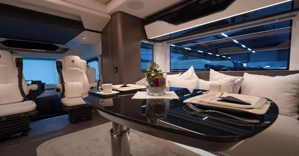 luxe Mercedes camper