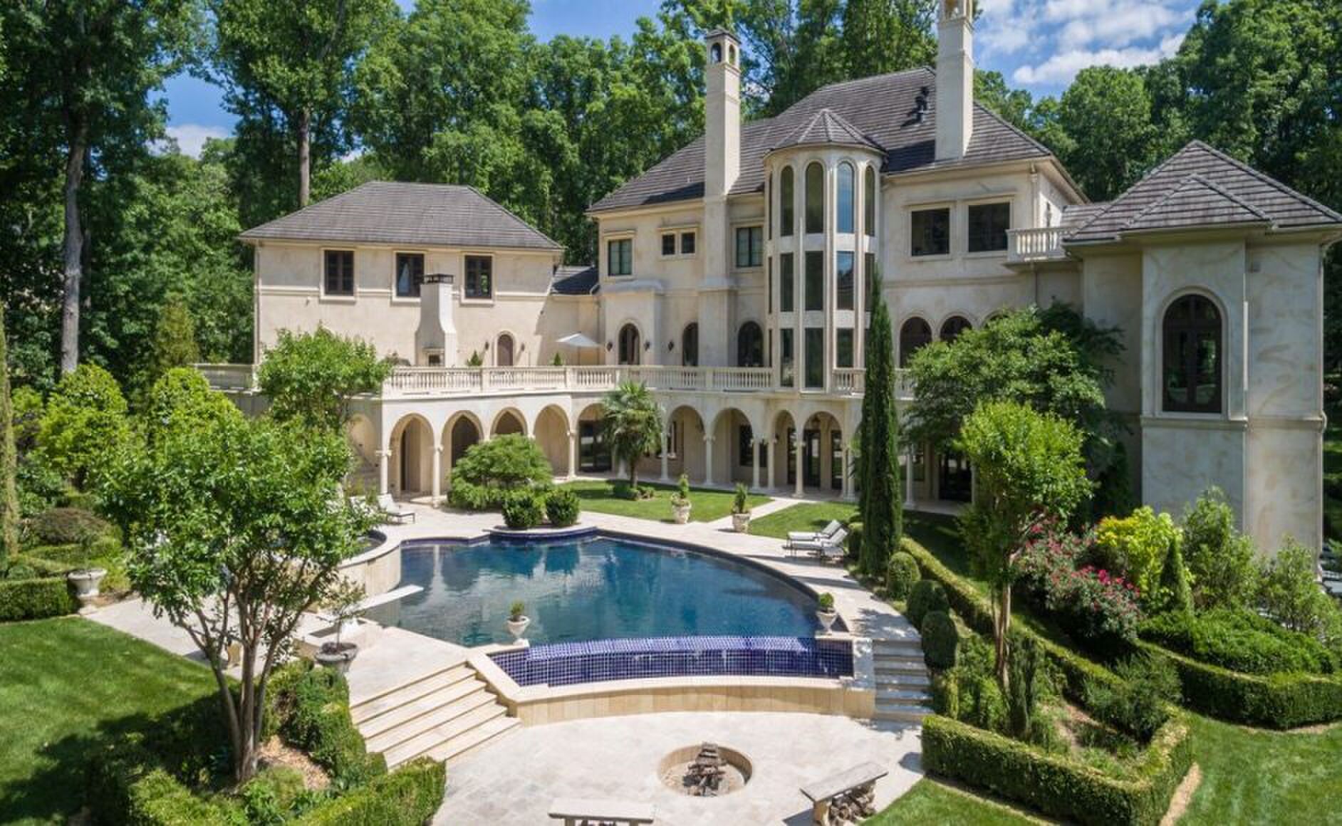 Cardi B Villa