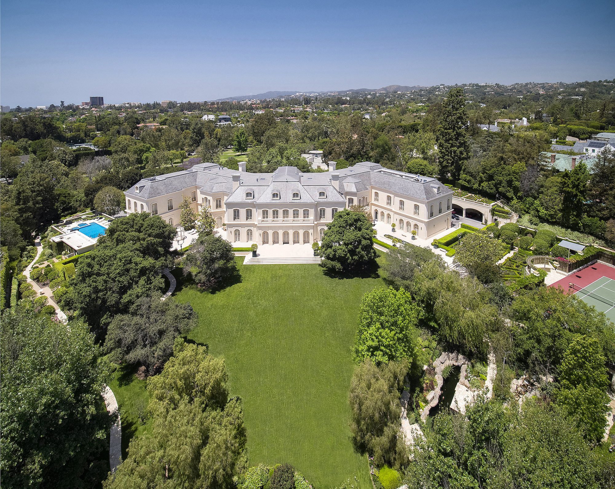 Gazon The Manor