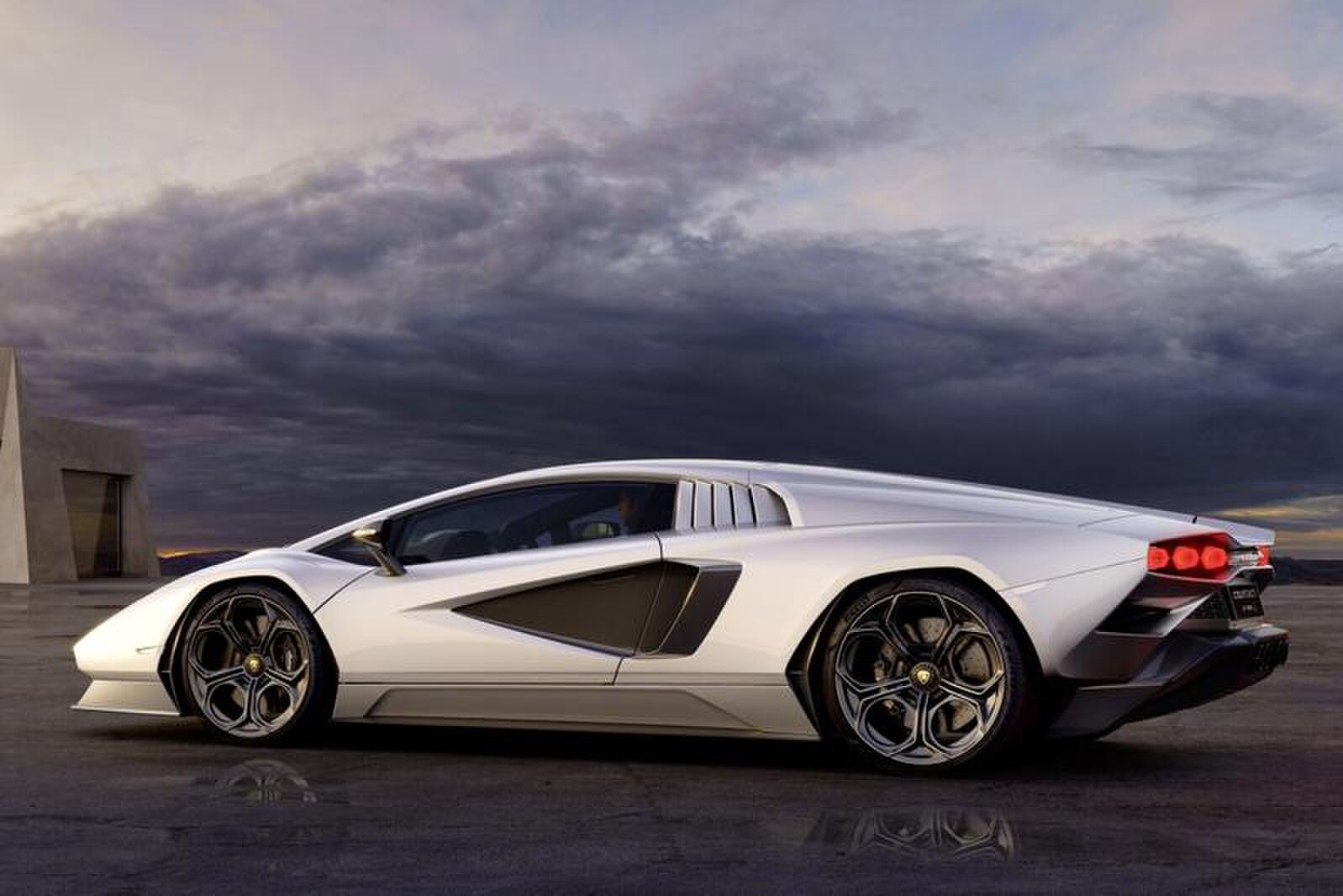 Lamborghini Countach LPI 800-4