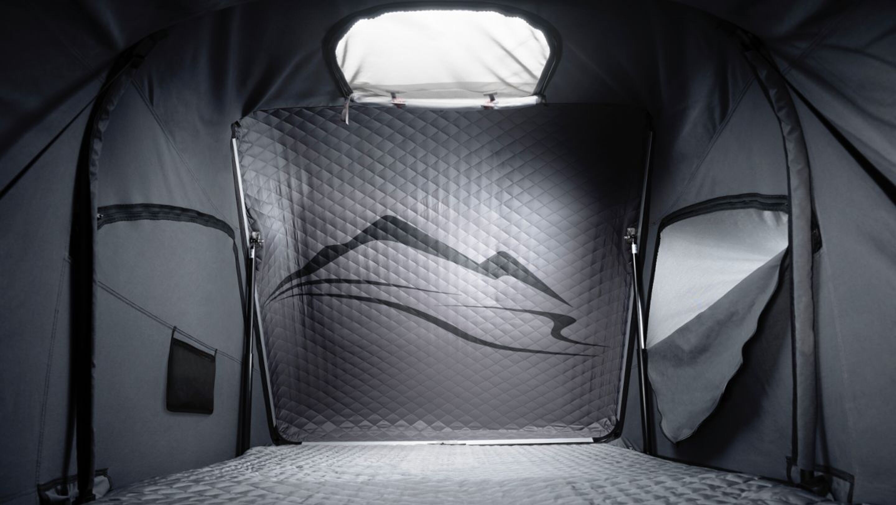 porsche-hardcase-roof-tent-3