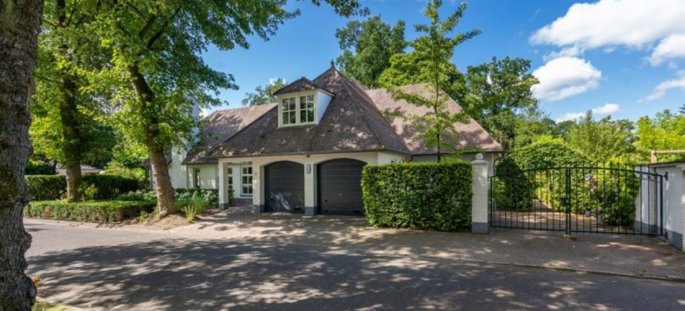 Villa Cody Gakpo