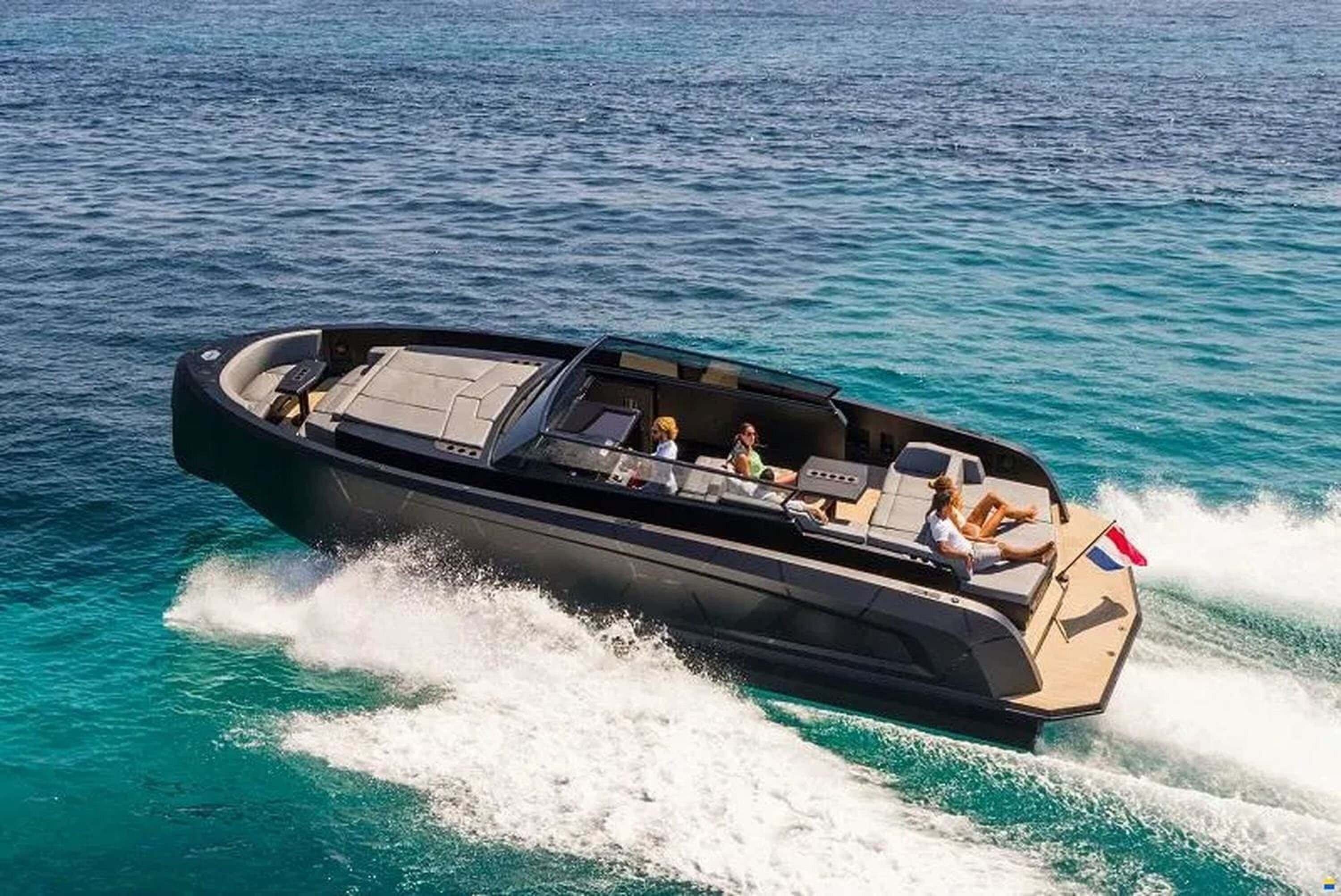Vanquish Yachts VQ45 Balr (Demy de Zeeuw)-01