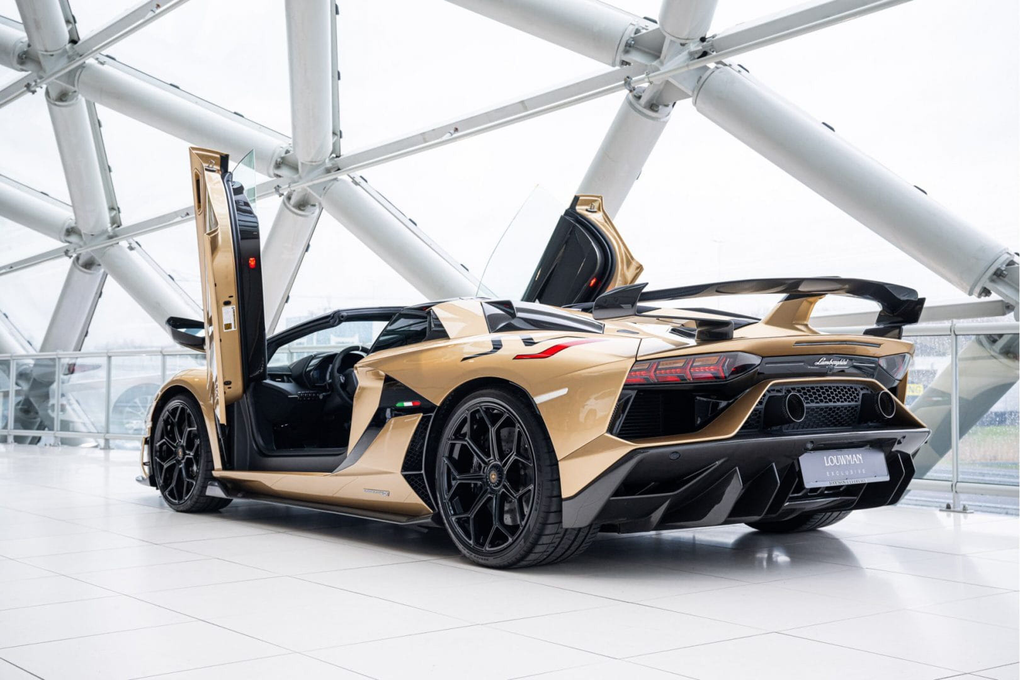 Lamborghini Aventador SVJ Roadster-01