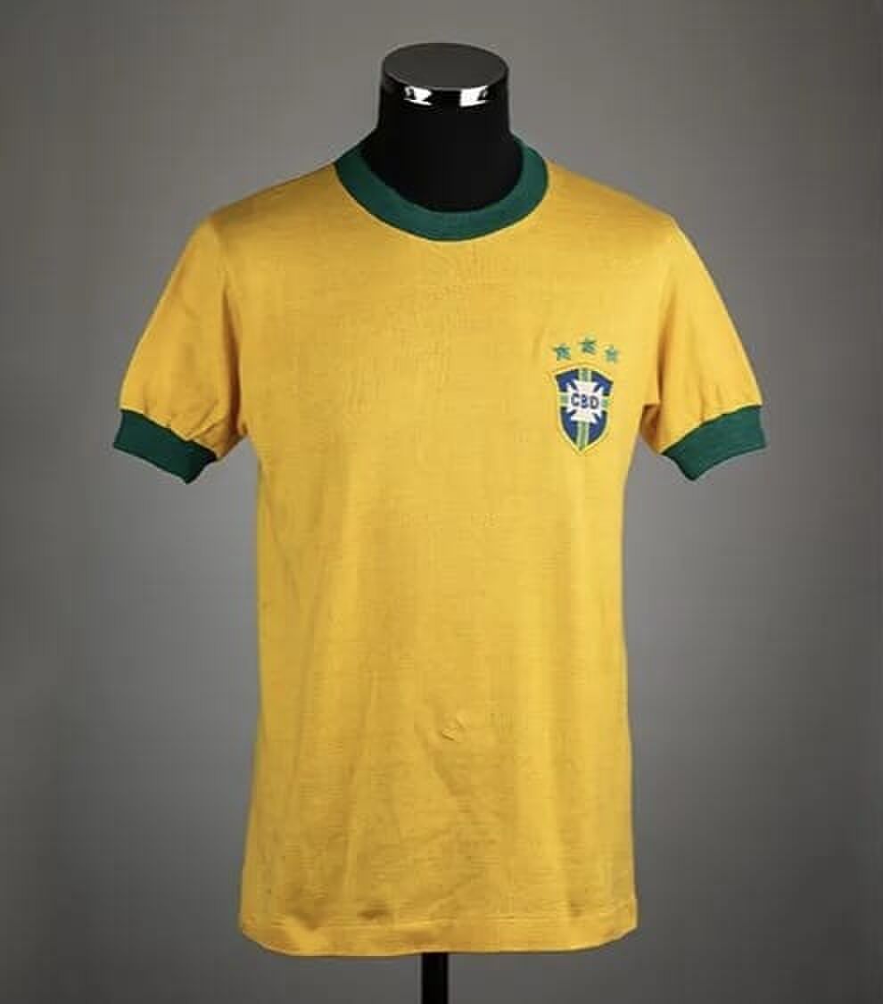 Pelé shirt