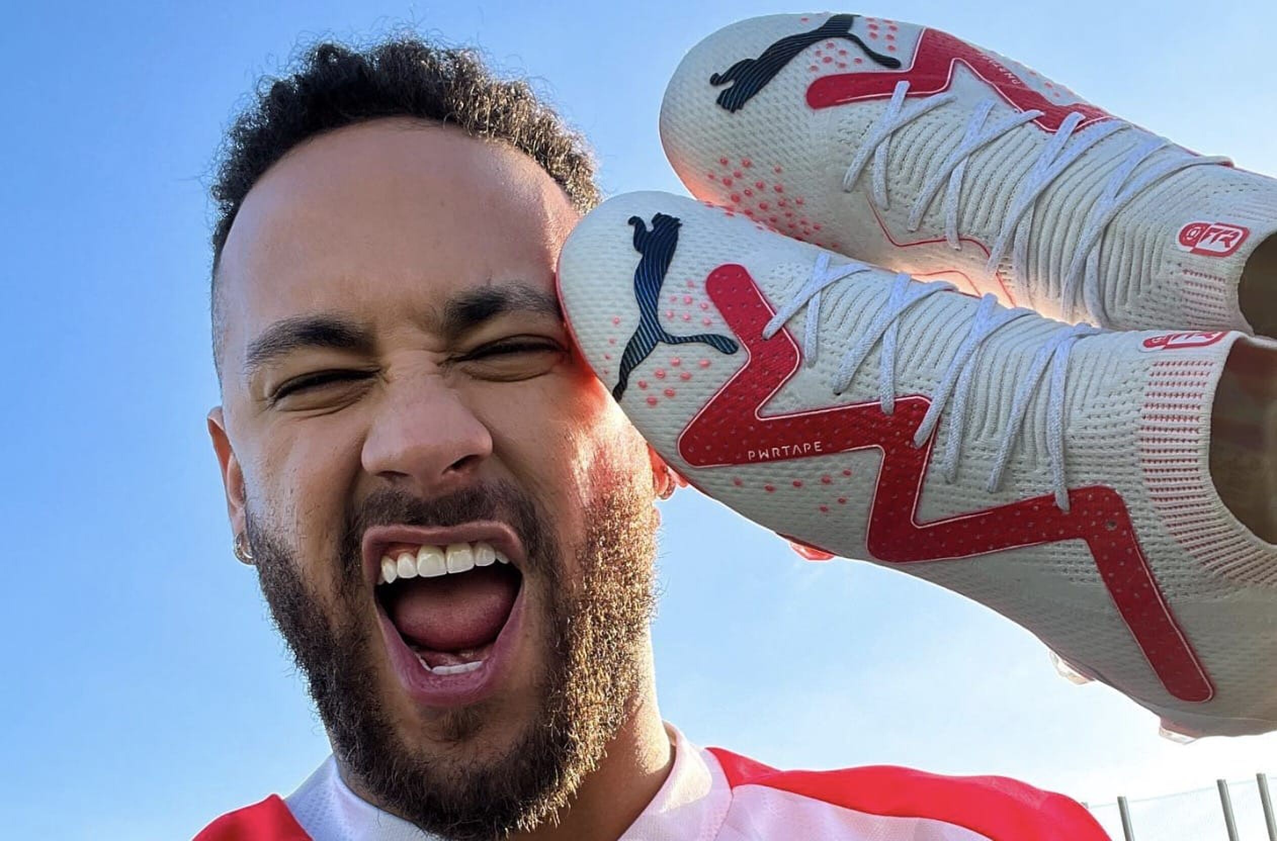 Neymar Jr. koopt een heuse Batmobile
