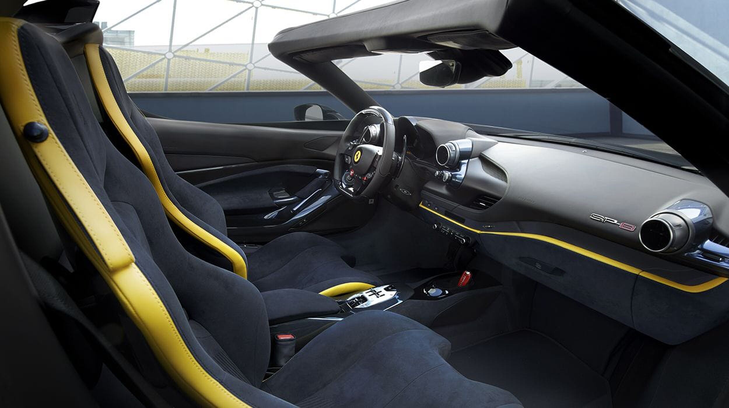 De Ferrari SP-8 Op Maat Gemaakt voor Steigerende Paarden