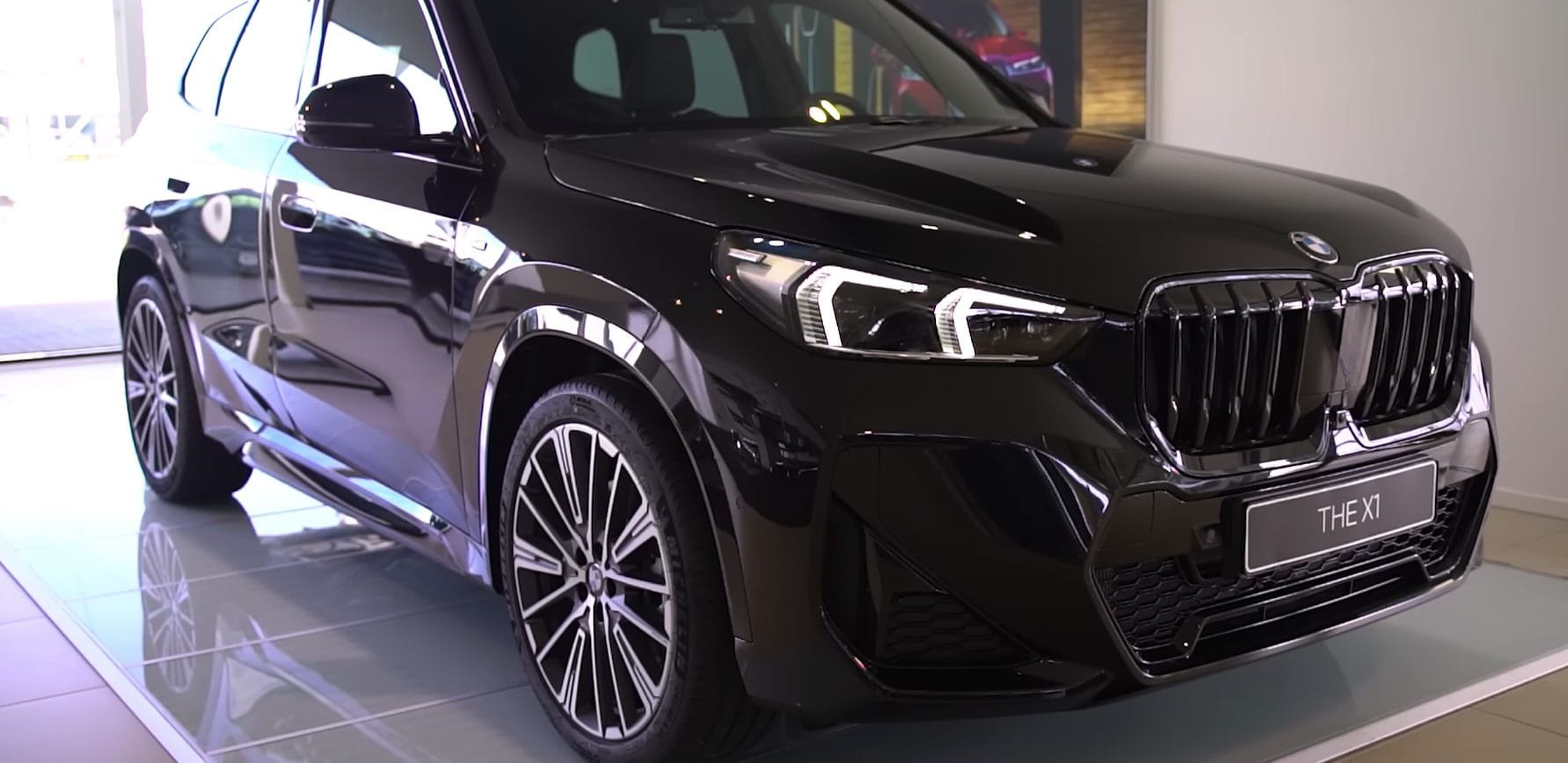 De BMW X1: Een Premium Compacte SUV met Stijl