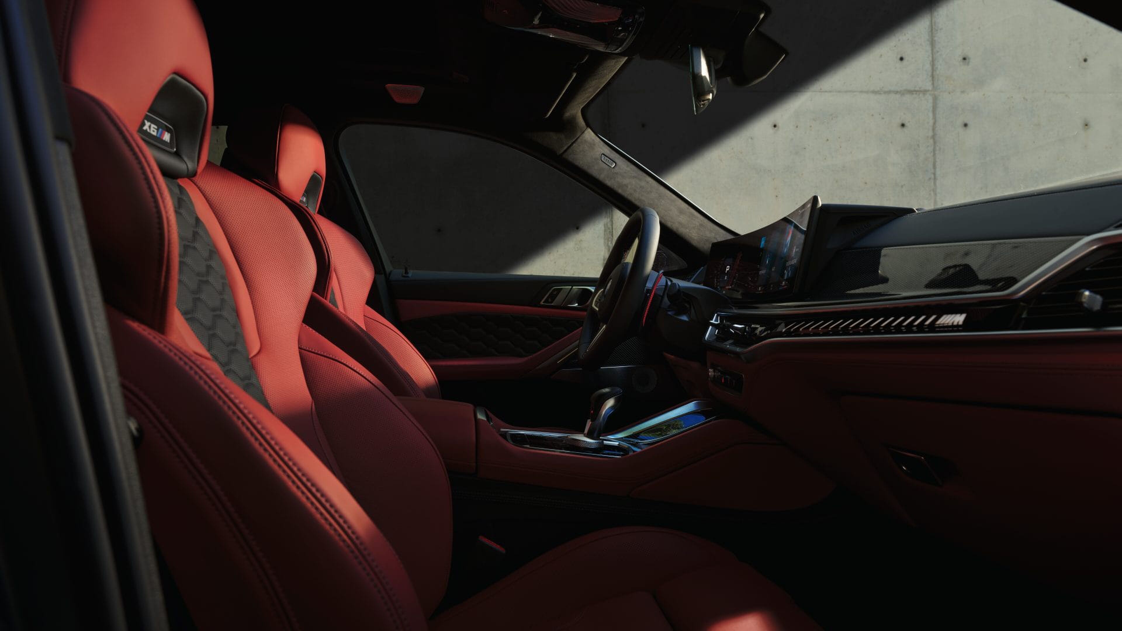 SuperSUV De Mega BMW X6 M Competition