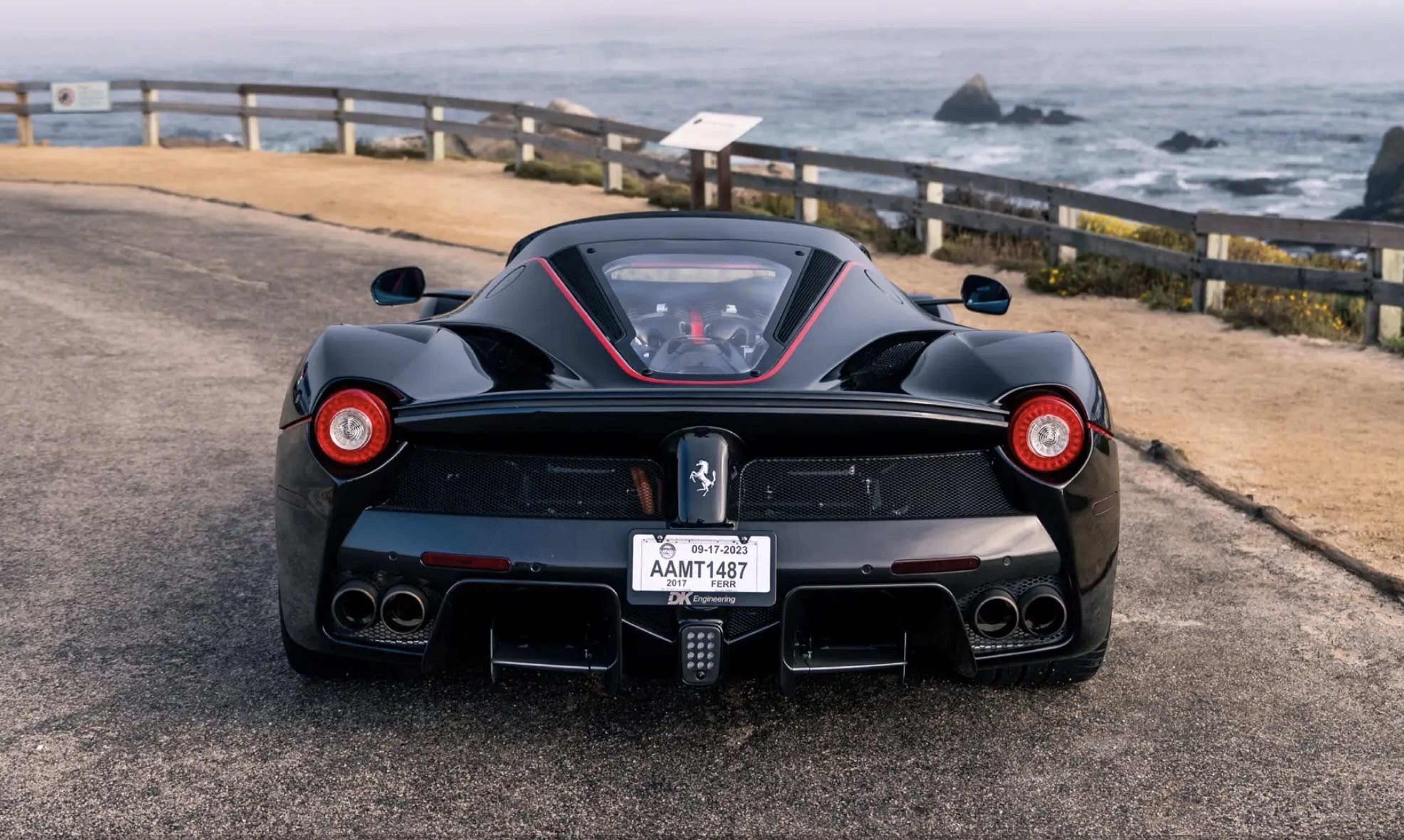 Ferrari LaFerrari Aperta