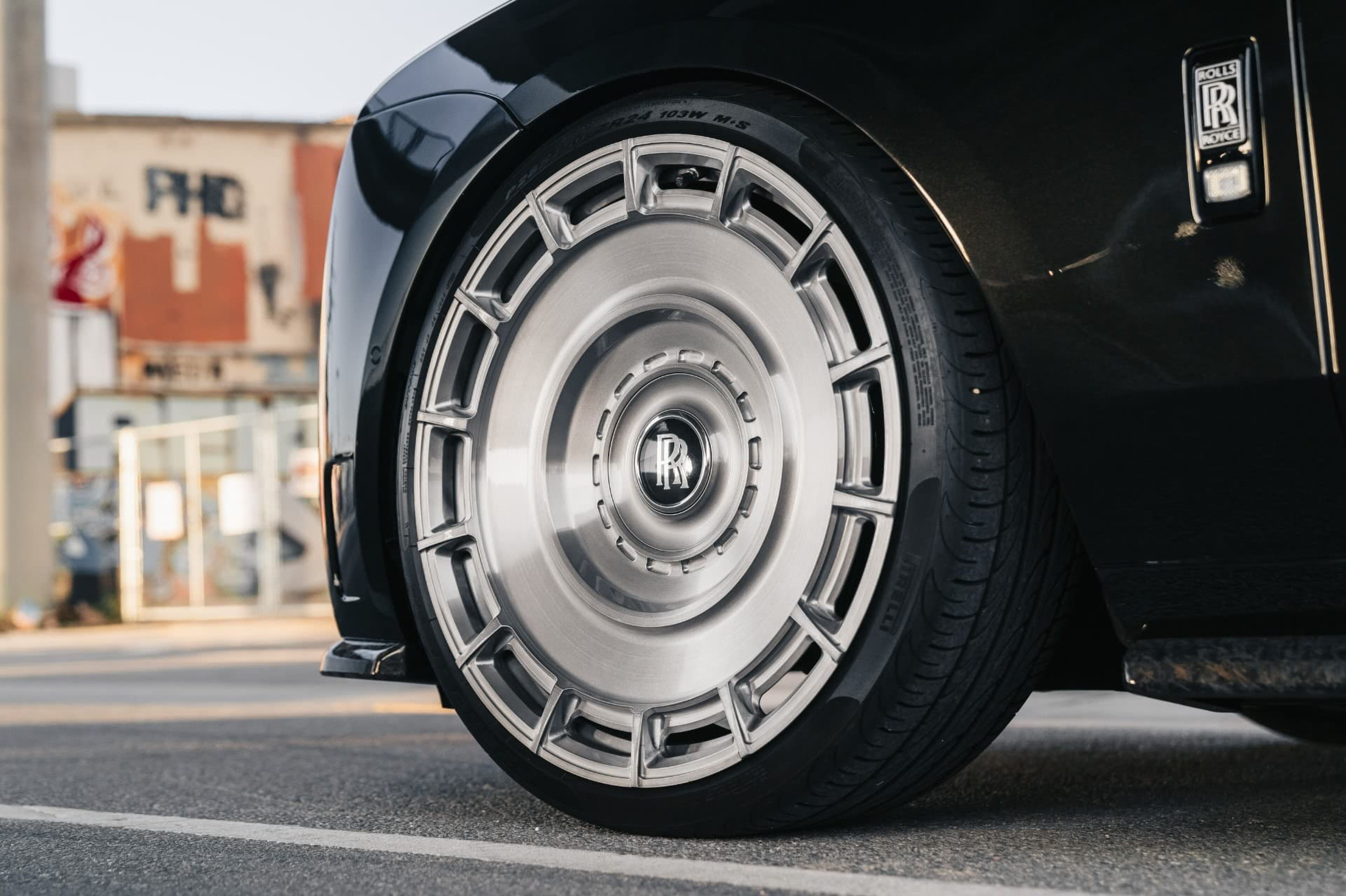 Vossen's 24-inch Putdeksels een luxueuze upgrade voor de Rolls-Royce Ghost