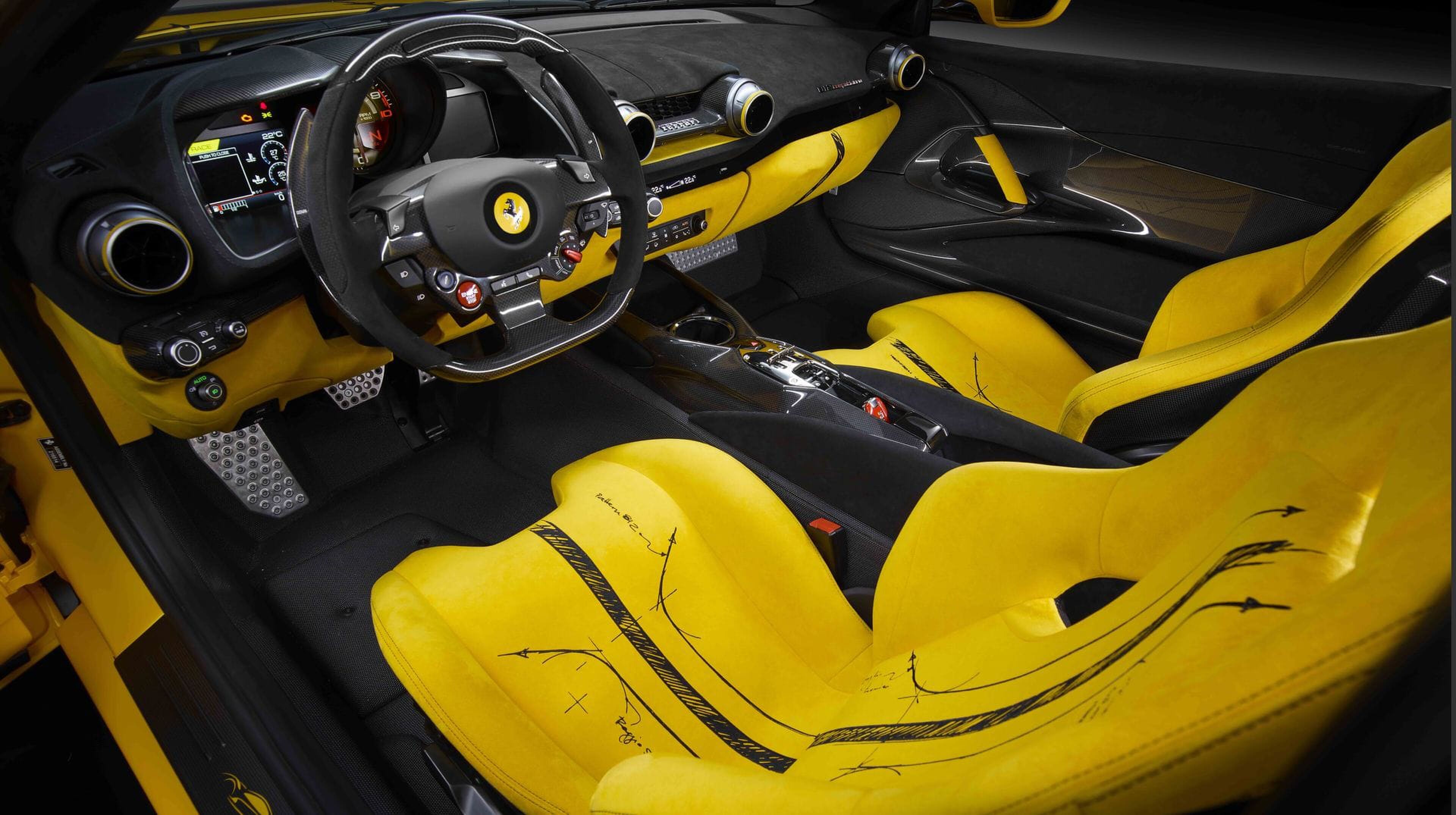 De unieke Ferrari 812 Competizione brengt maar liefst $5.100.000 op tijdens het Ferrari Gala in New York City