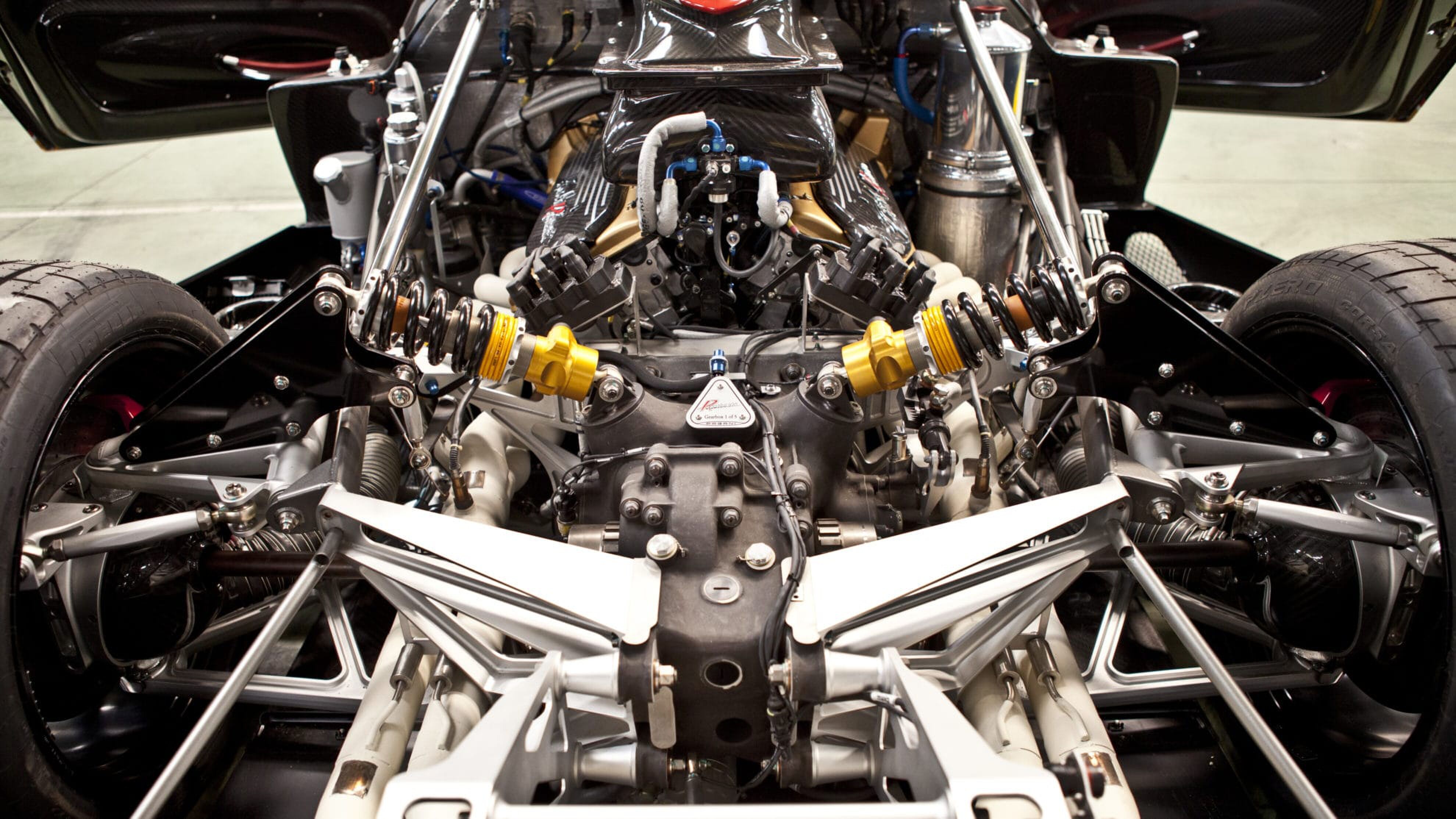 Er zijn slechts 5 van deze Pagani Zonda Revolución