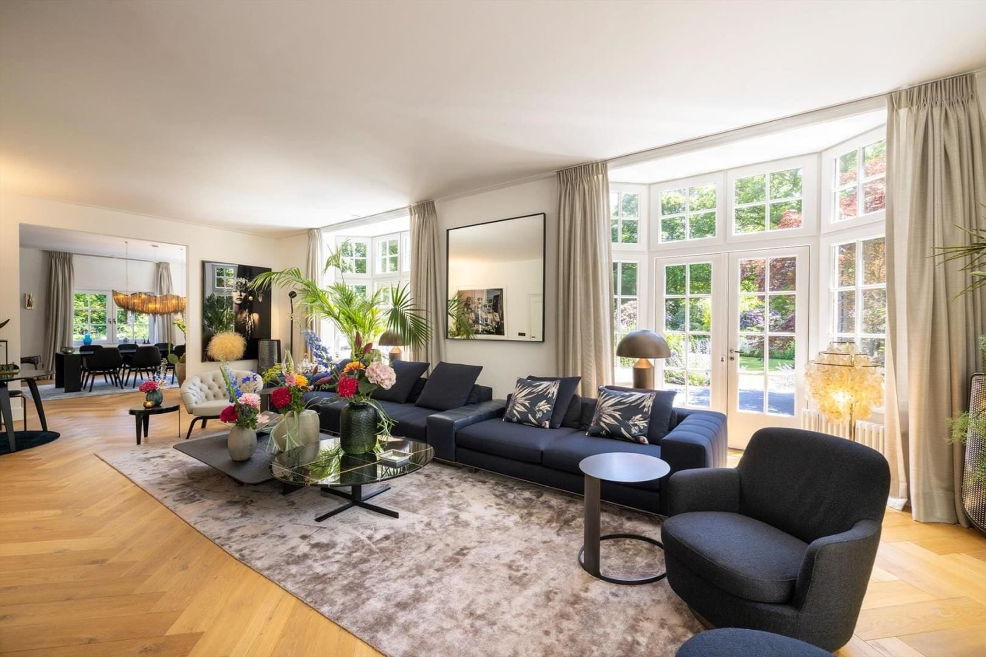 24-jarige verkoopt 6,5 miljoen villa in Huizen