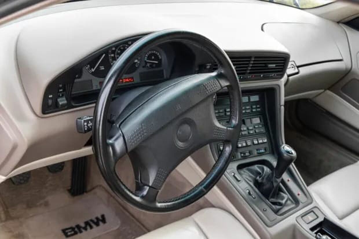 BMW 850i 