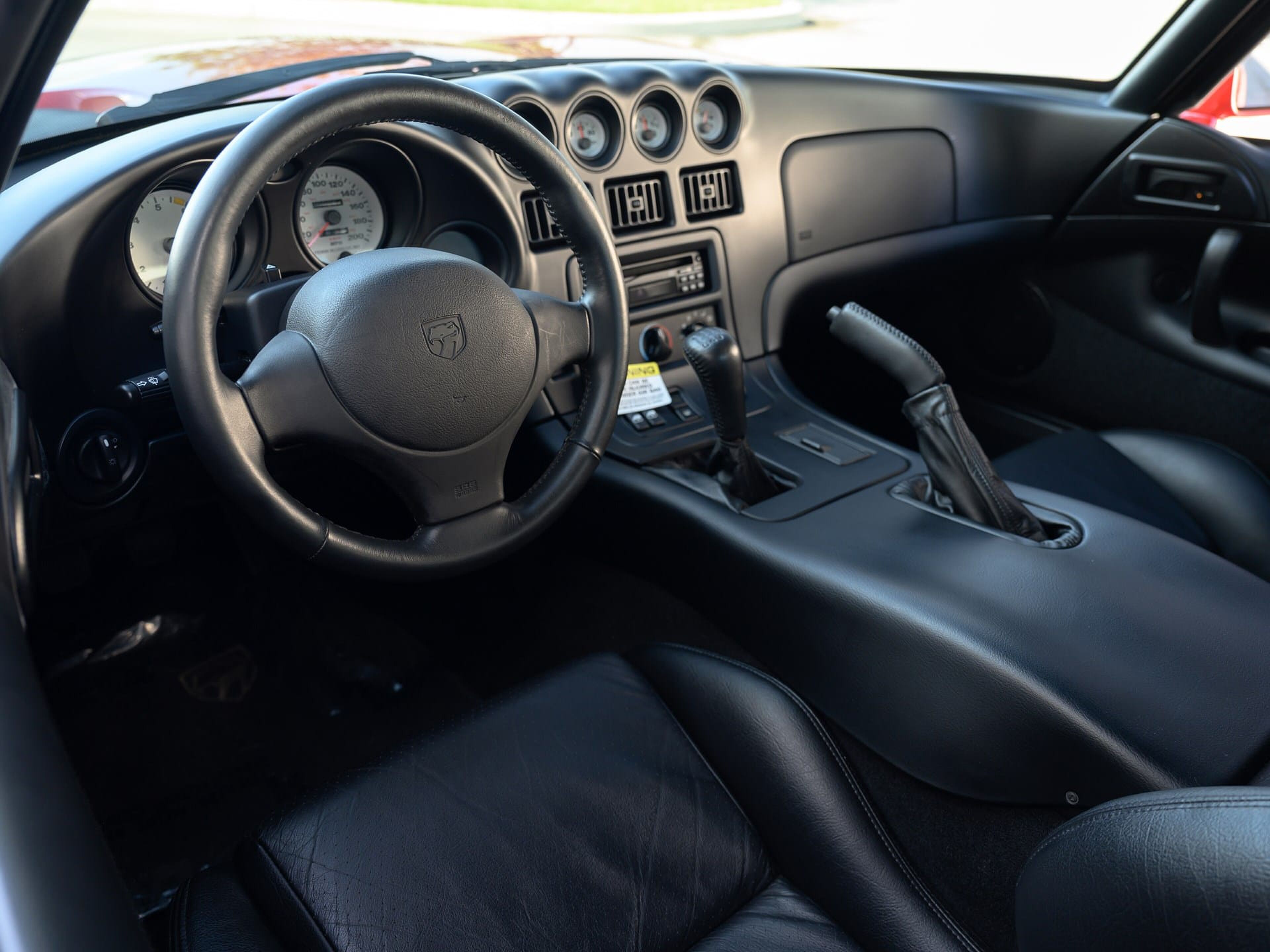 De Dodge Viper GTS uit 1997 word een zeldzame vondst op veiling met maar liefst 100 km op de teller 