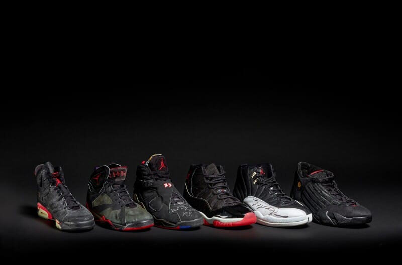 Een set kampioenschapswinnende sneakers van Michael Jordan kunnen € 10 miljoen opleveren 