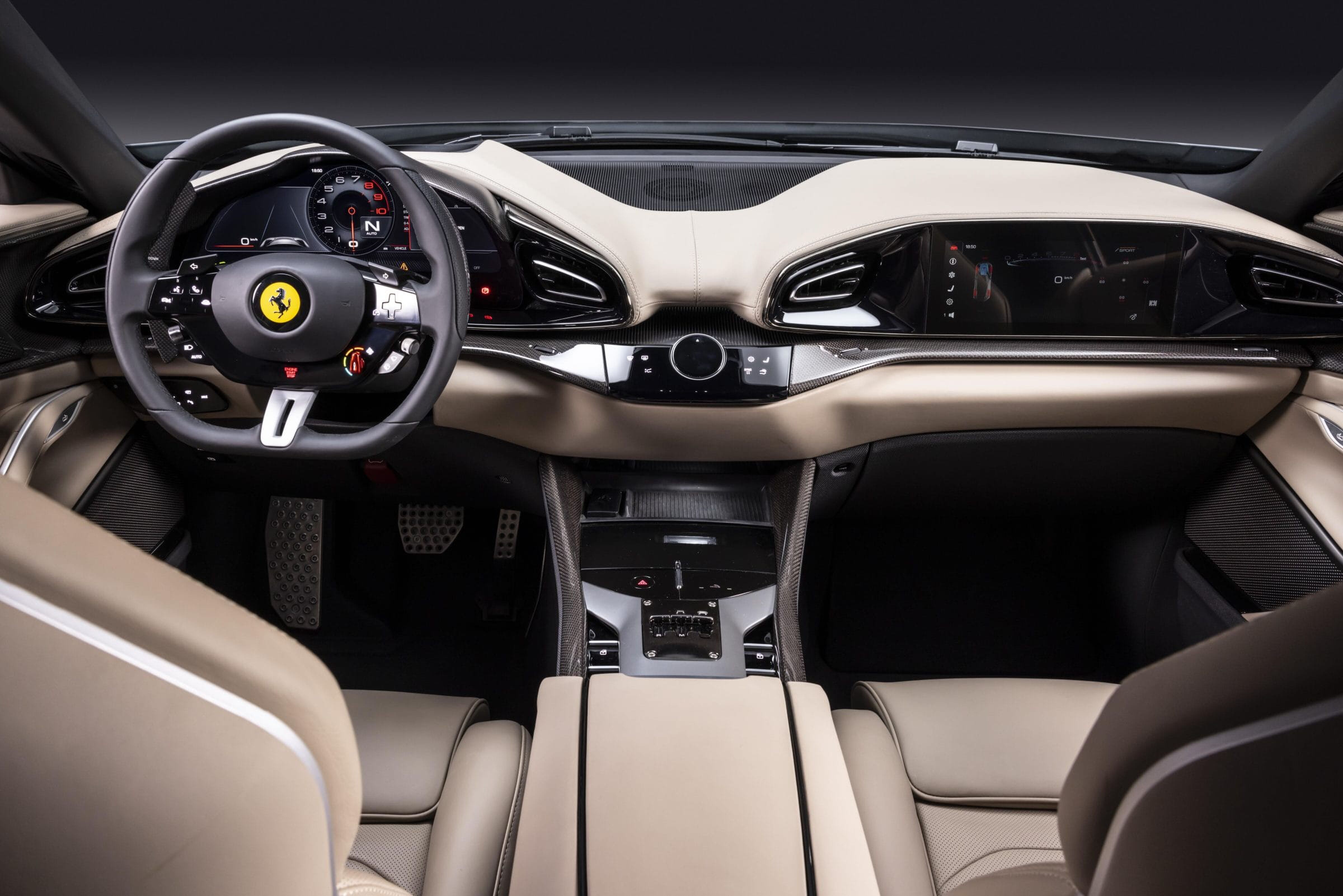 Een spectaculaire aanwinst voor Cristiano Ronaldo met de nieuwe Ferrari Purosangue 
