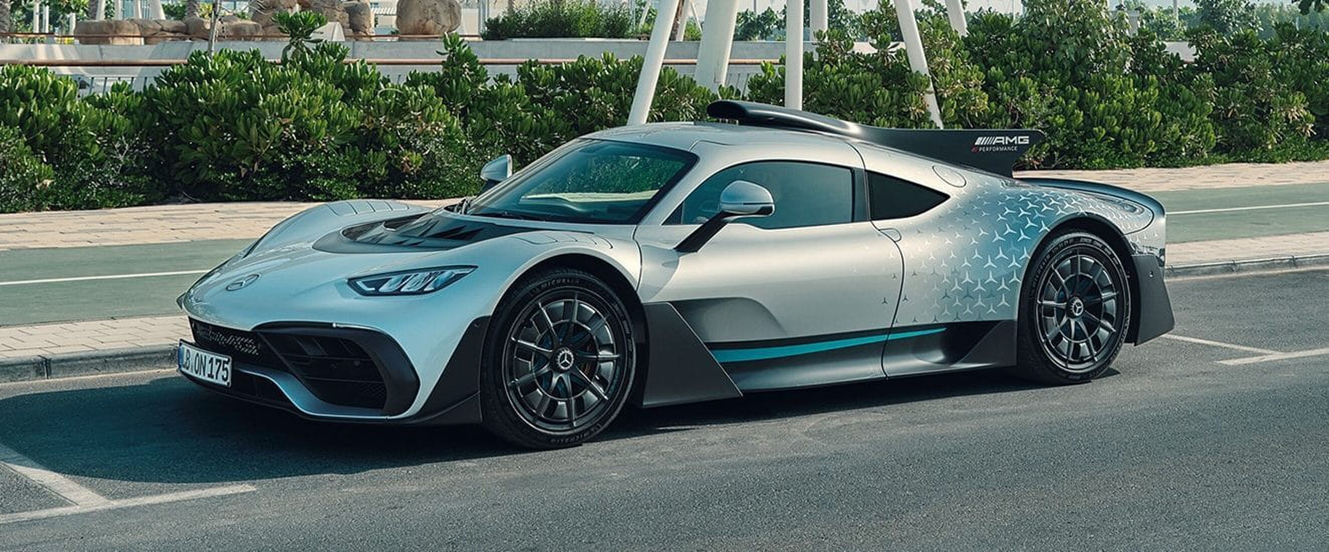 Een exemplaar van de Mercedes AMG One