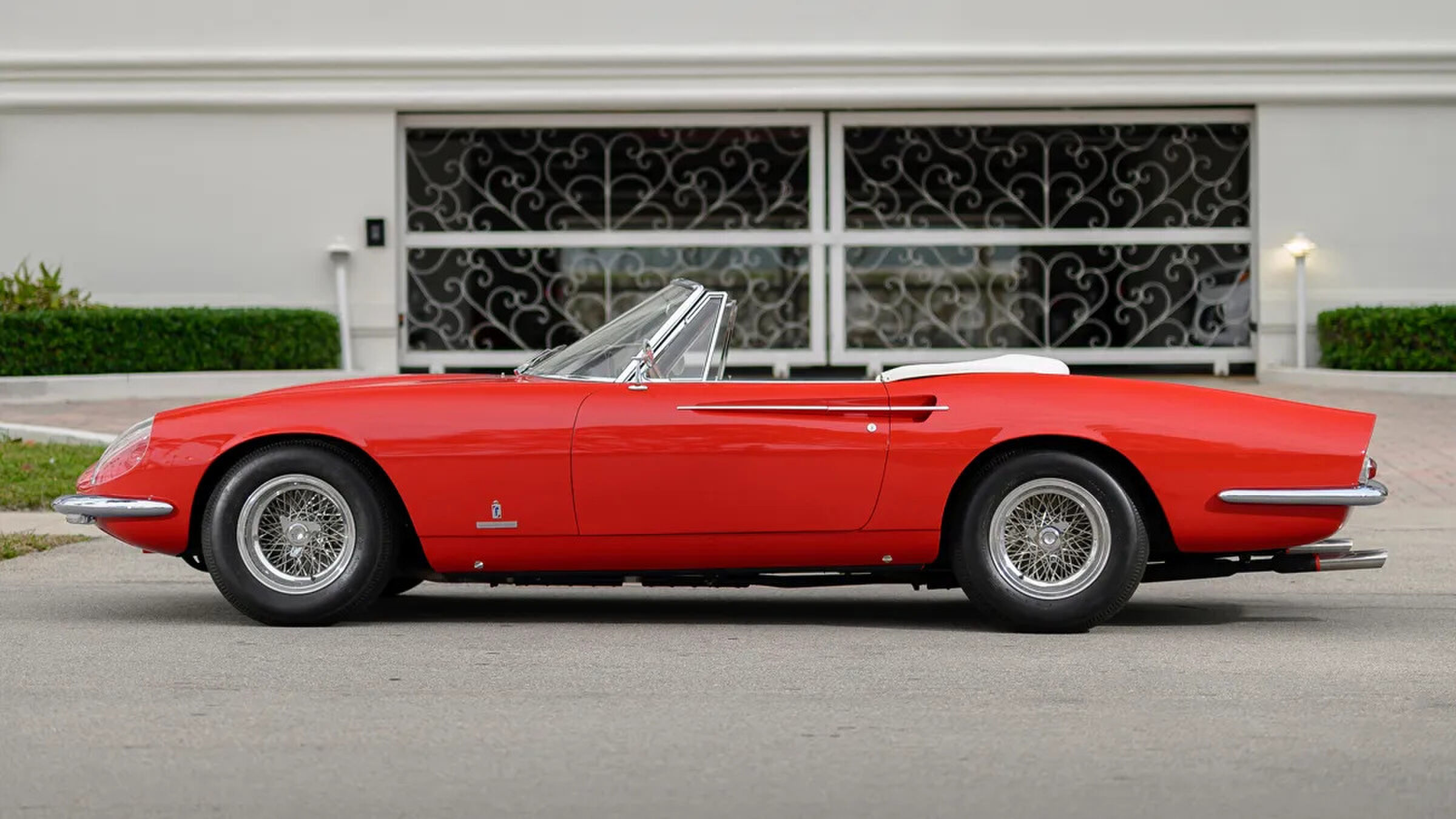 Ferrari 365 California Spyder uit 1967