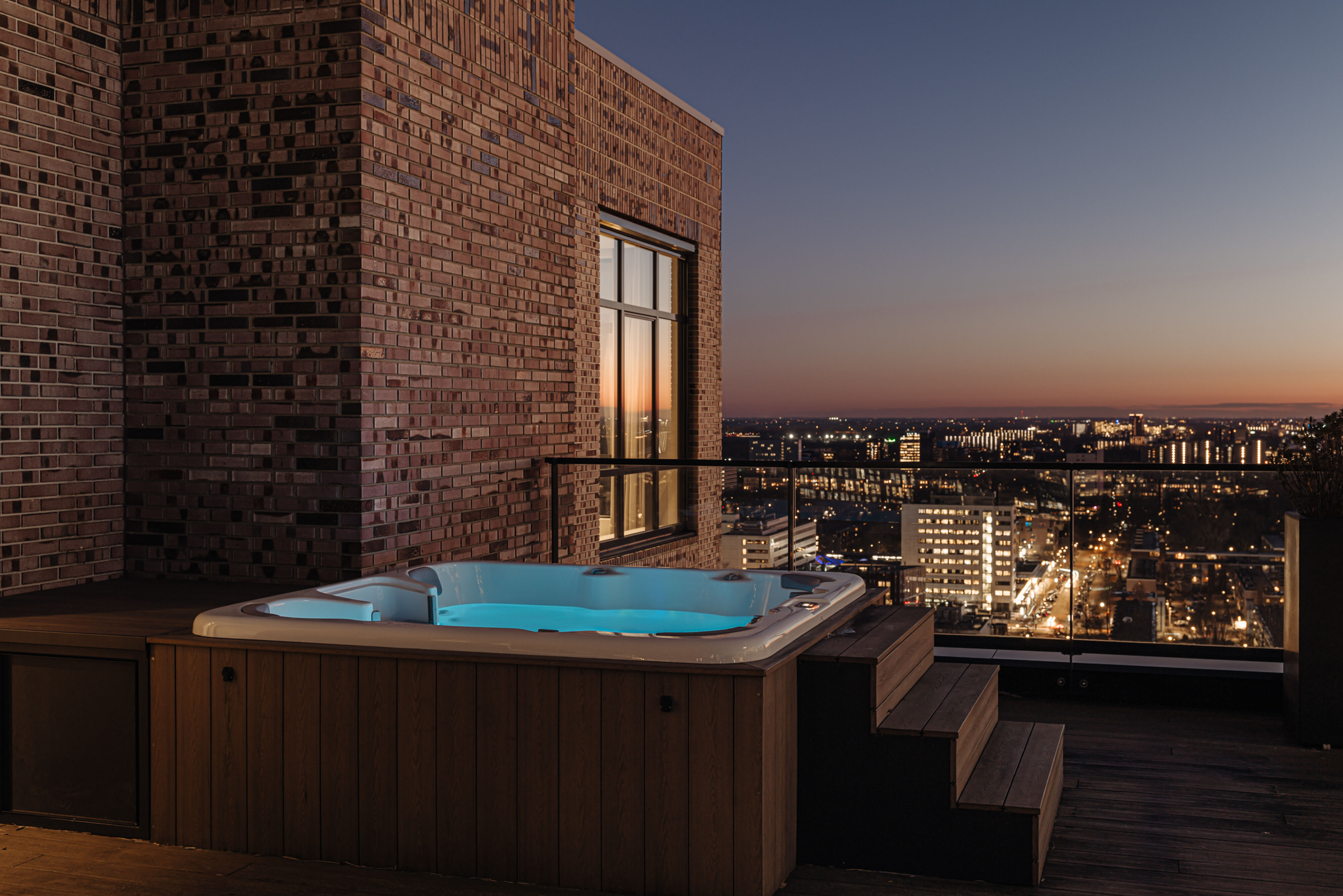 Daley Blind Penthouse