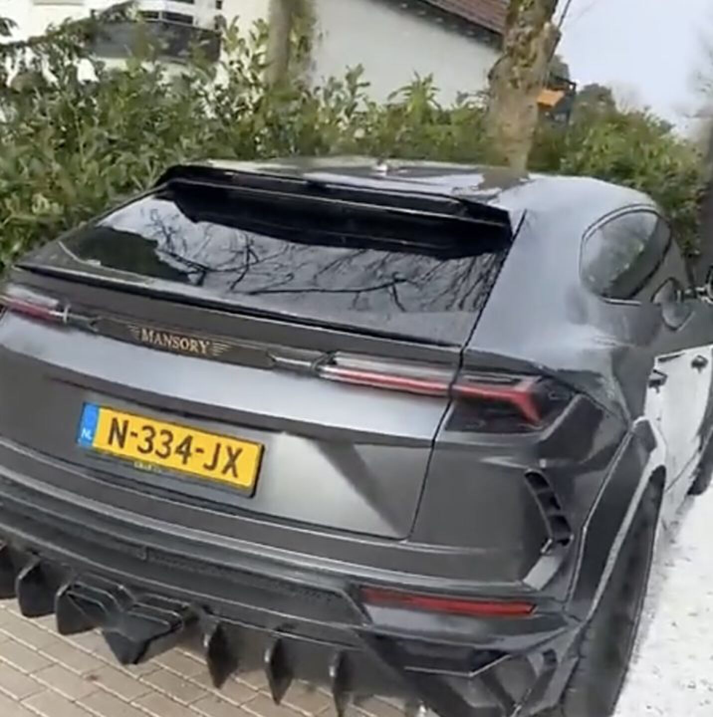 Enzo Knol Lamborghini Urus Mansory