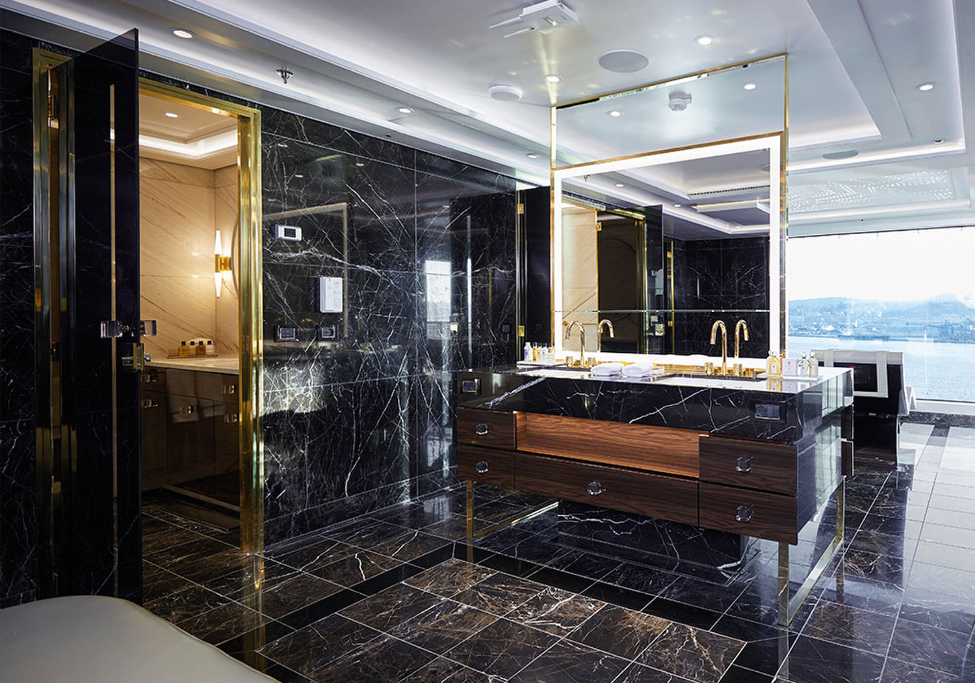 Seven Seas Splendor