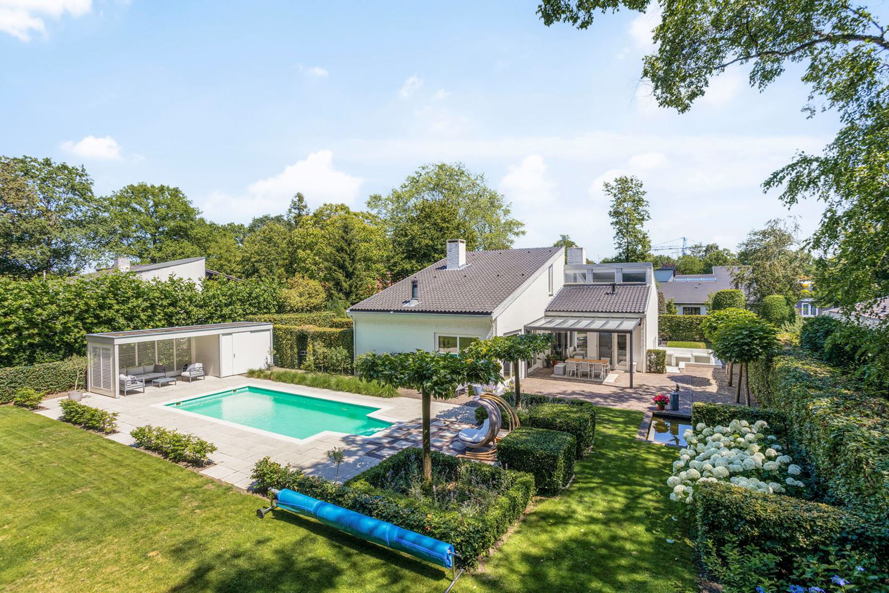 PSV-aanvoerder Jerdy Schouten (28) weet Brabantse miljoenenvilla binnen een jaar met bescheiden wins