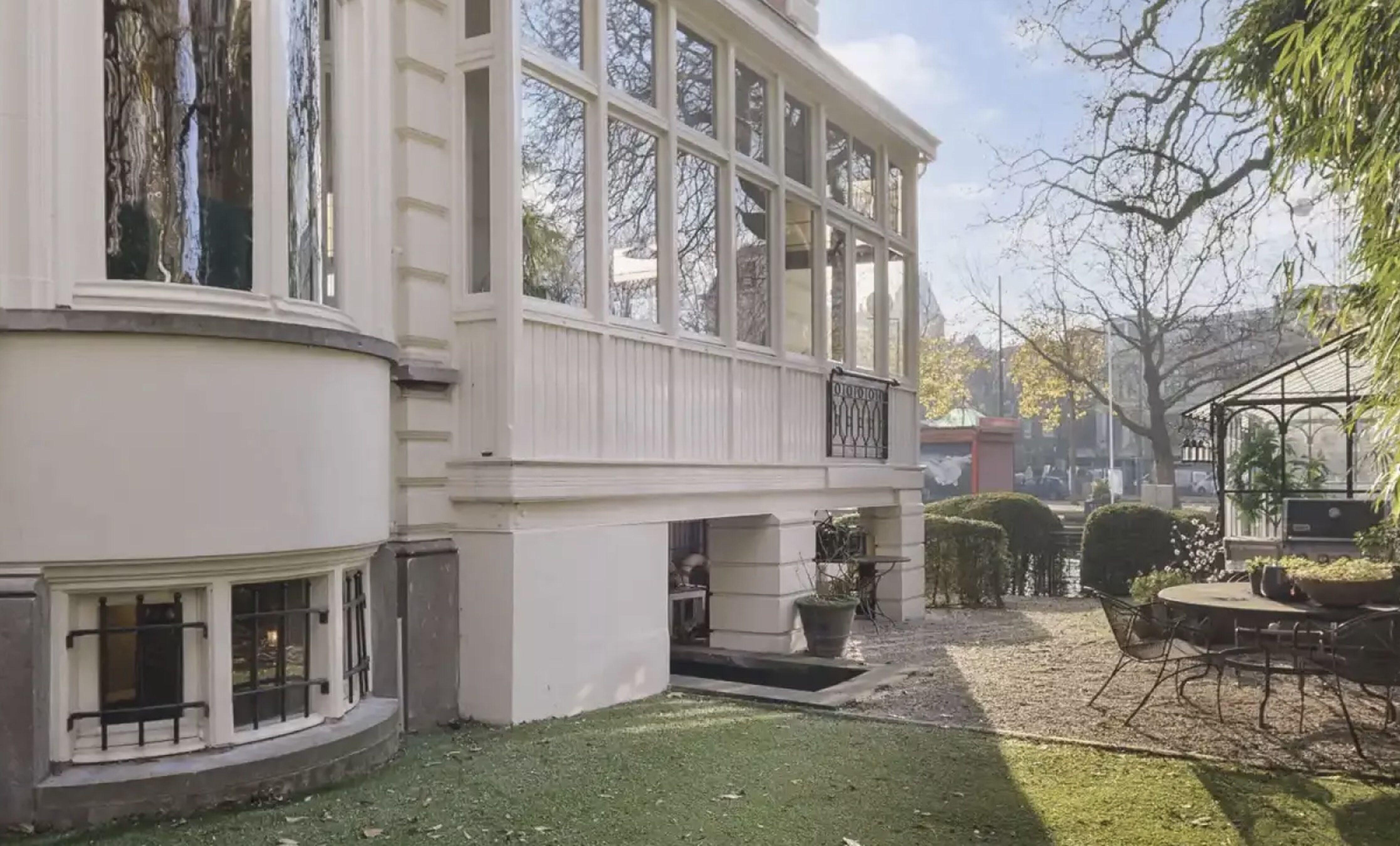 De stadsvilla van Prins Bernhard in Amsterdam