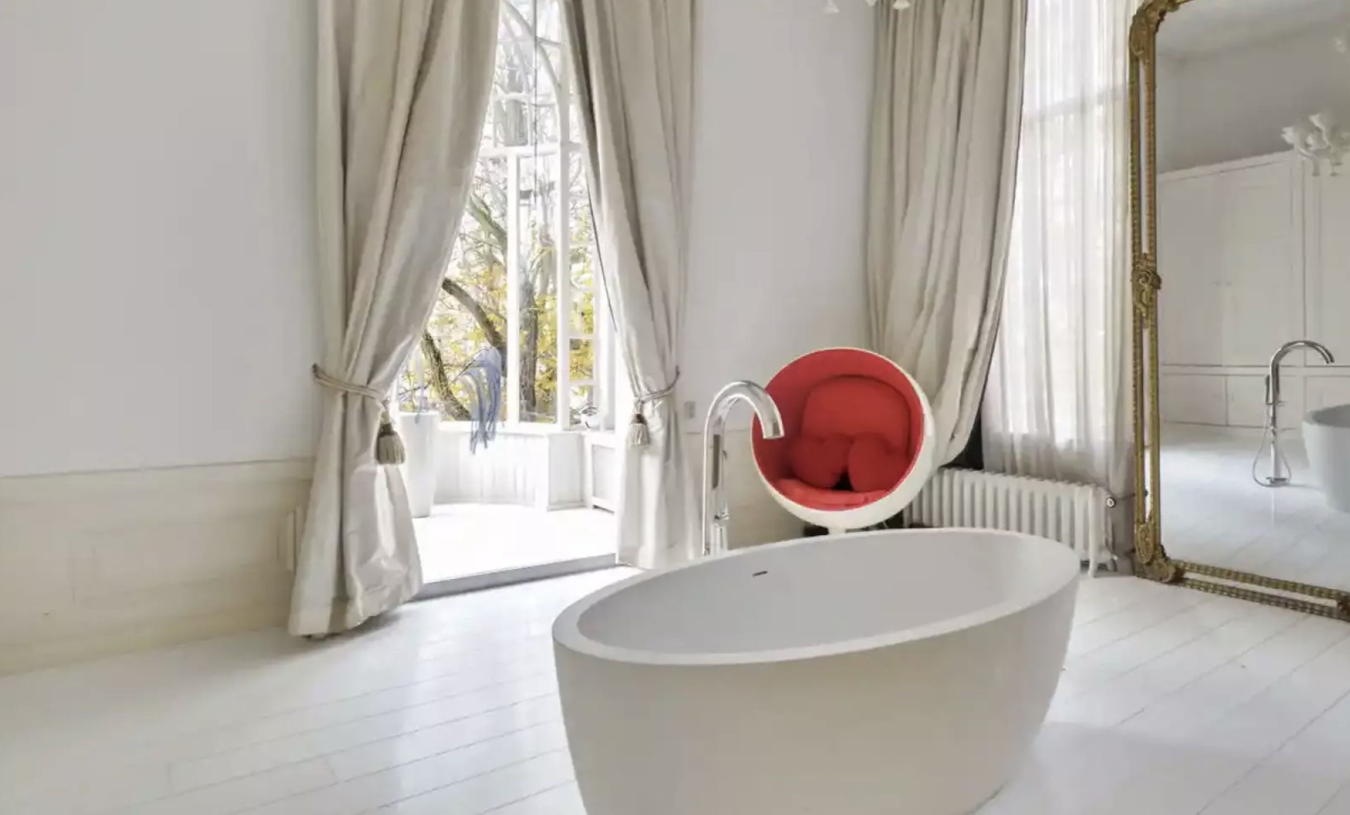 De stadsvilla van Prins Bernhard in Amsterdam