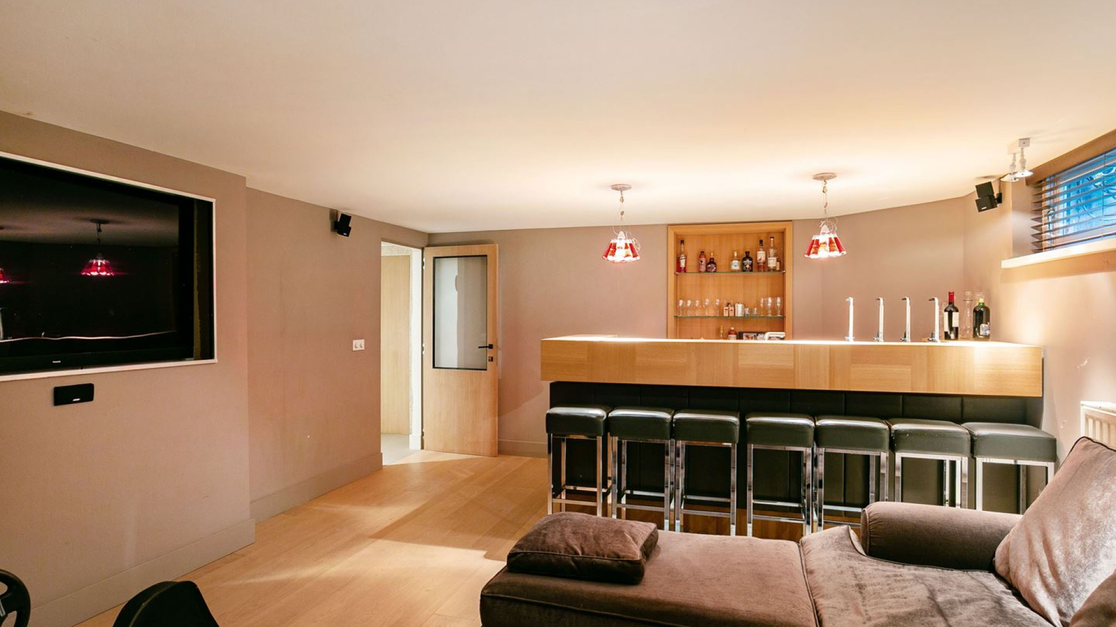 De villa van Andy van der Meijde in Apeldoorn