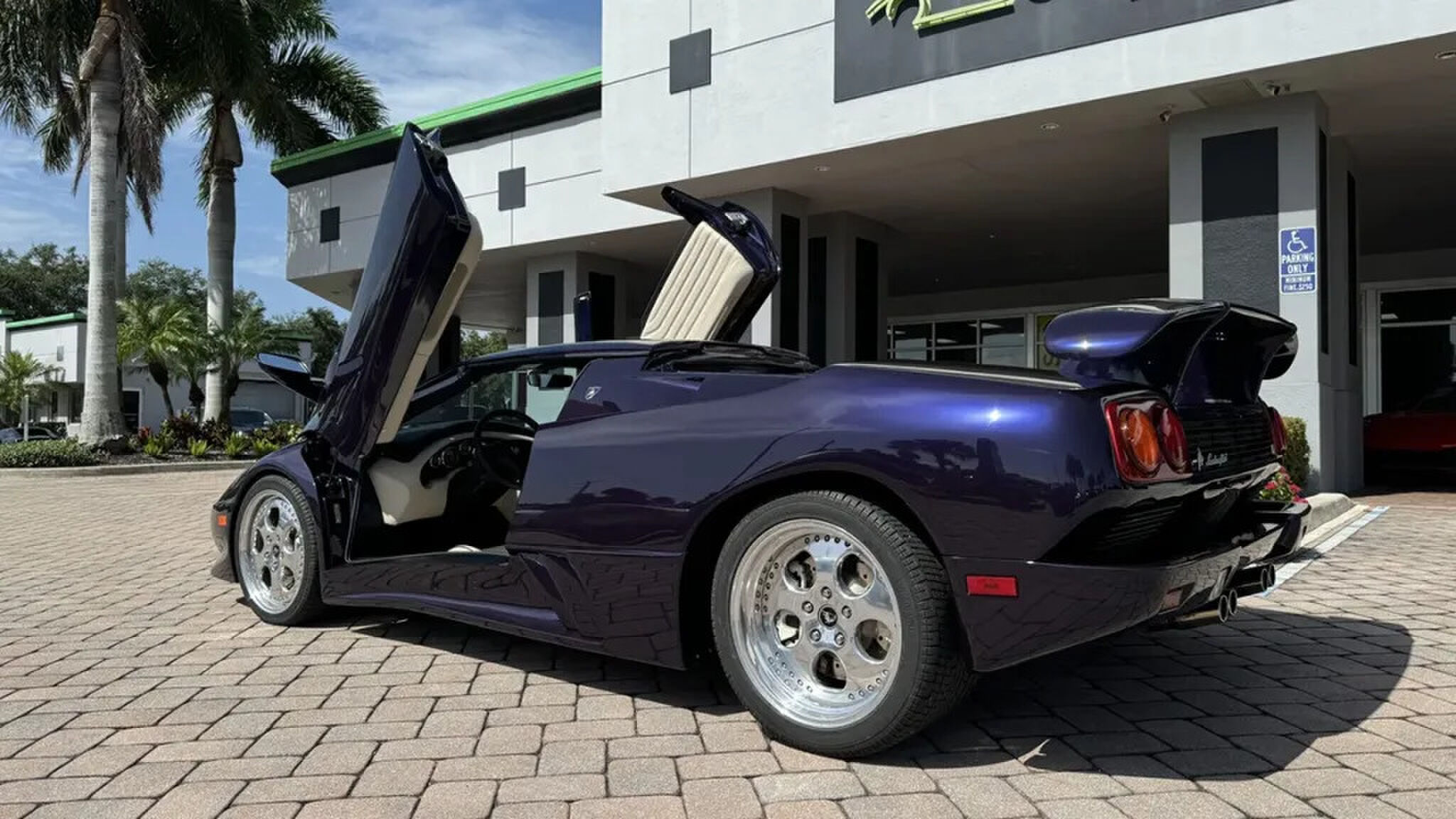 Lamborghini-replica John Cena