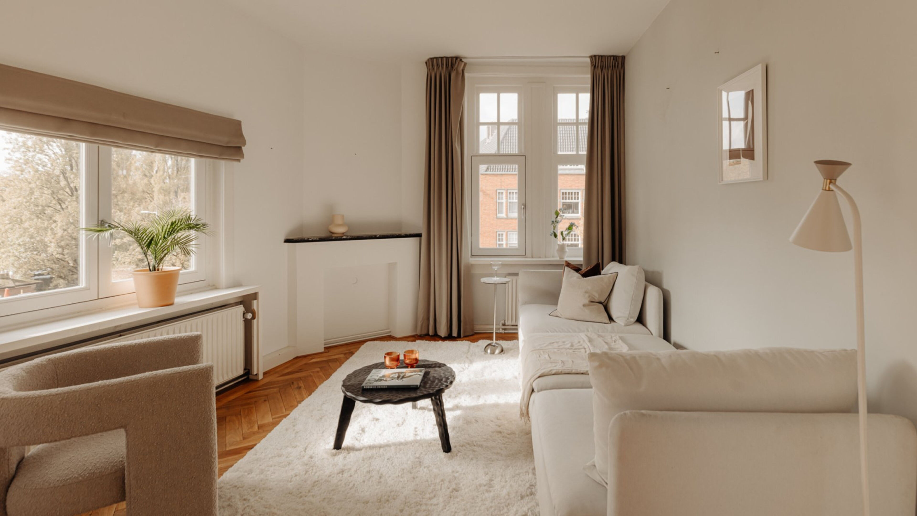 De bovenwoning van acteur Victor Reinier in Amsterdam