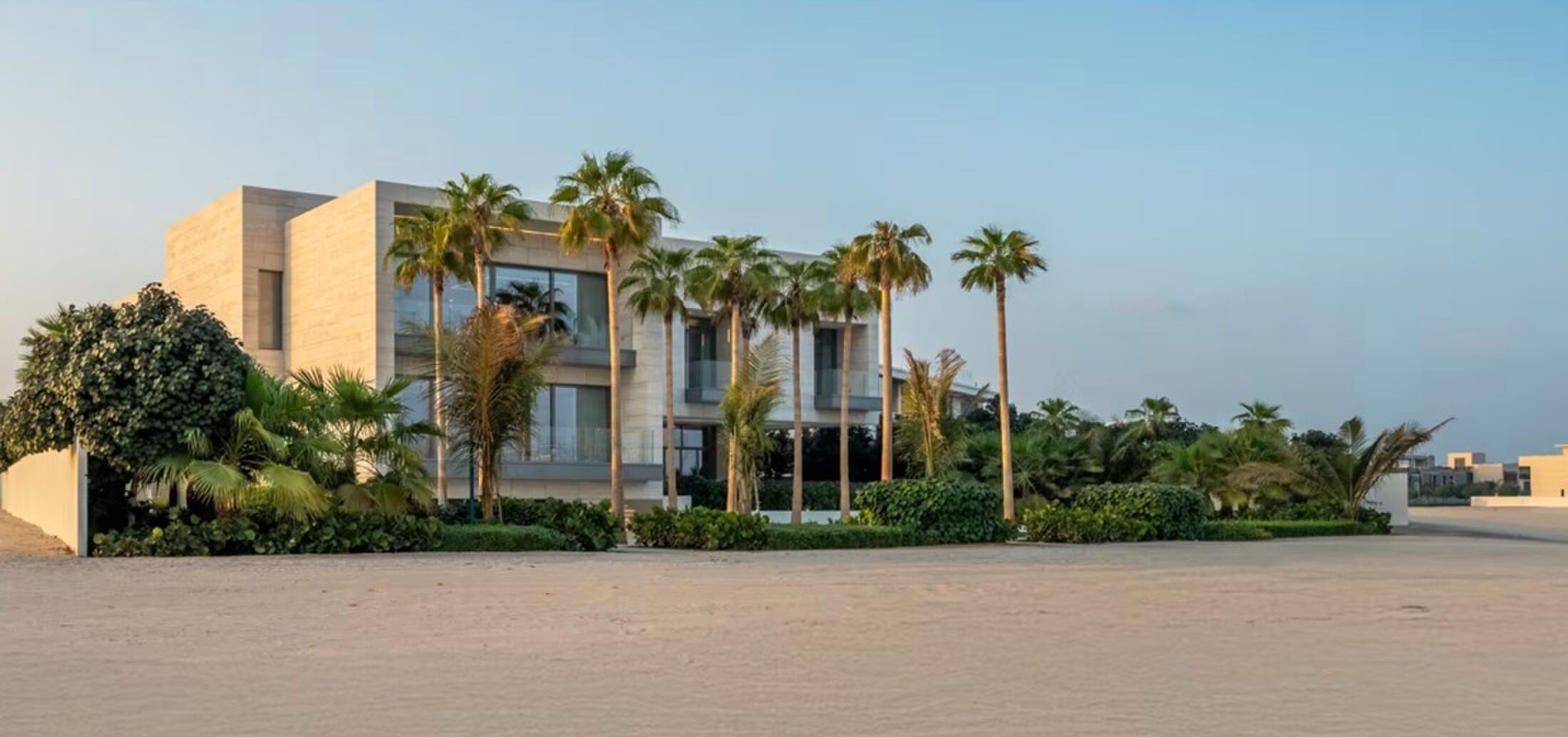 villa dubai.