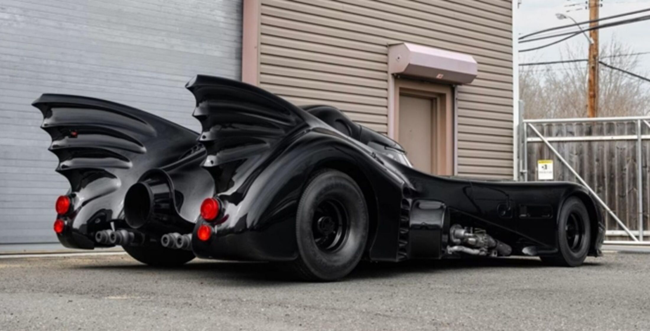 De achterkant van de rasechte Batmobile