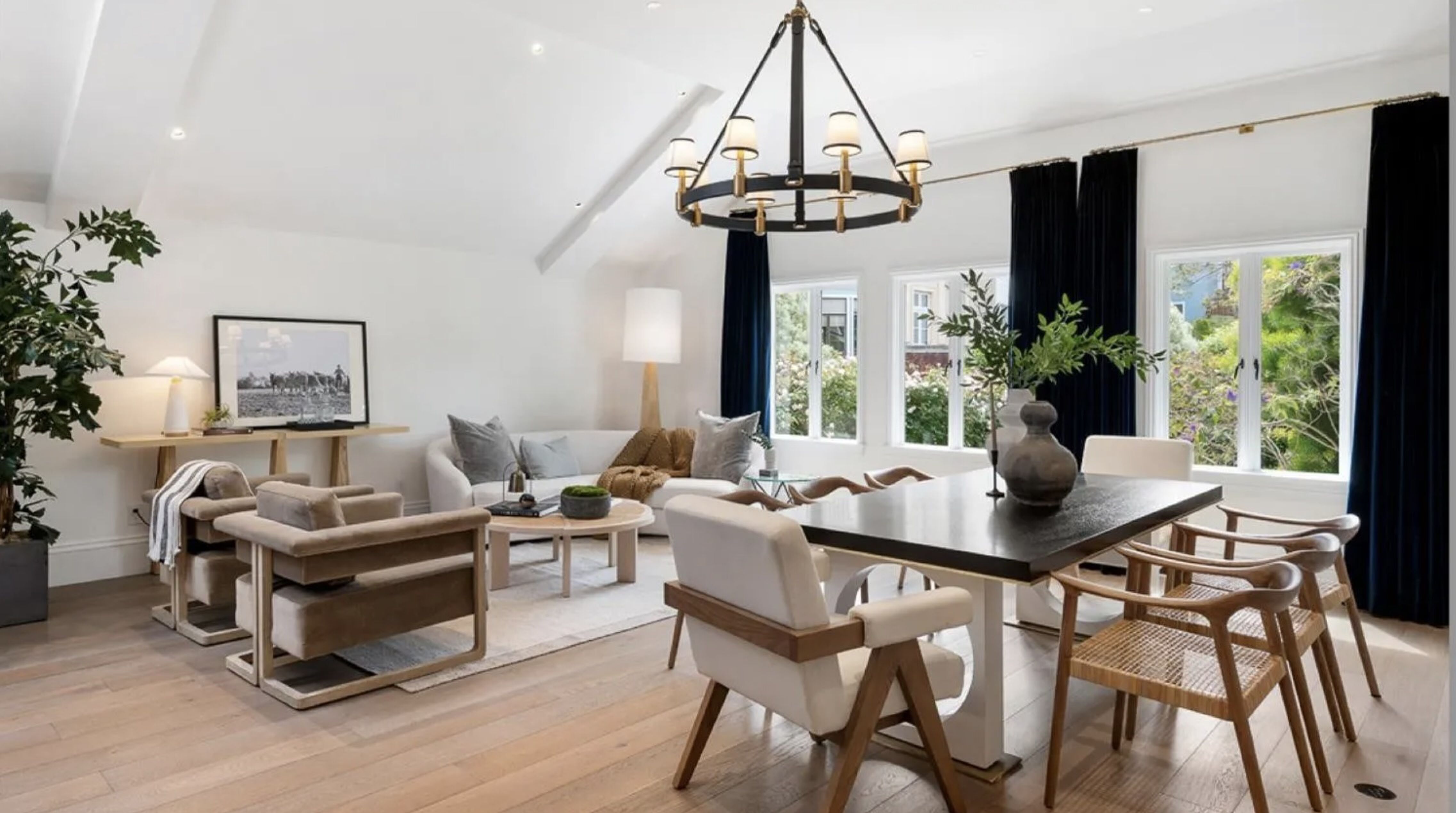 De woonkamer van het wereldberoemde huis uit de serie Full House