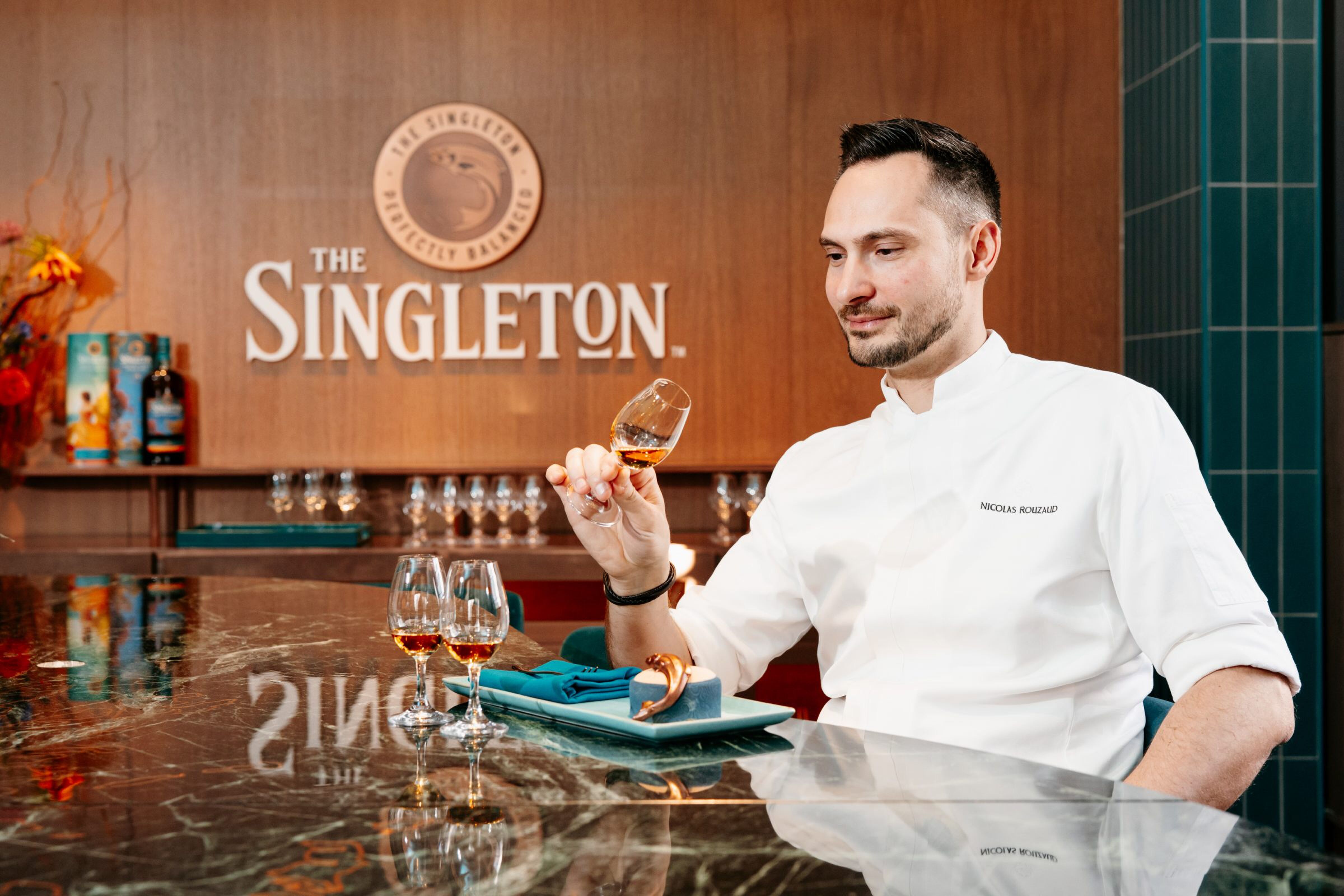 Nicolas Rouzaud proeft de nieuwe Gourmand Collection van The Singleton tijdens zijn eigen whiskyreis