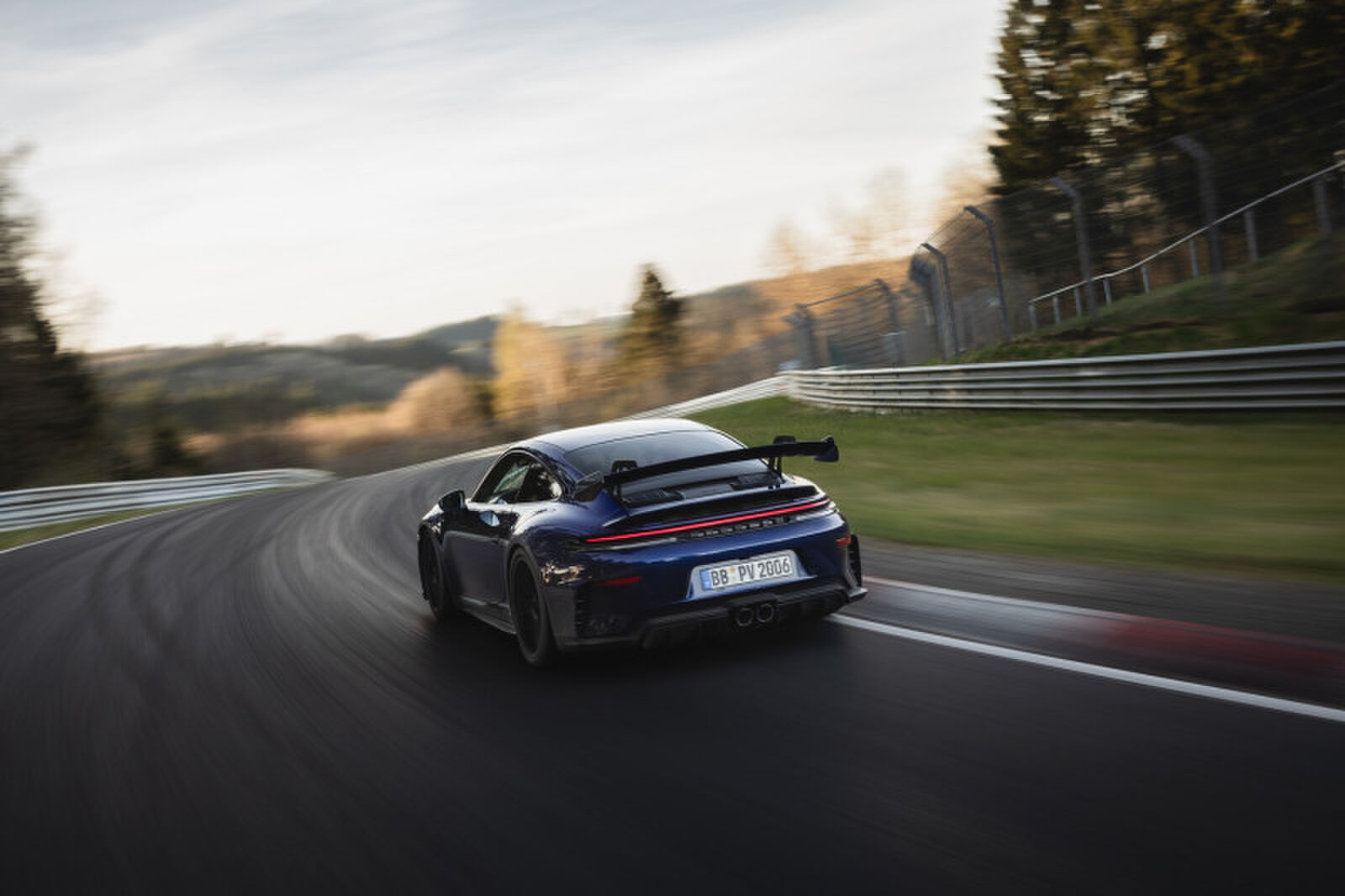 De Porsche 911 GT3 RS rijdt over de Nordschleife