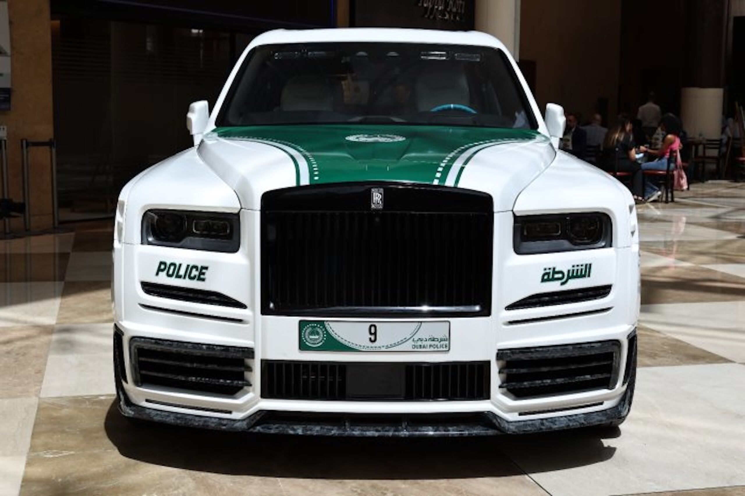 De nieuwe Rolls-Royce Cullinan van de Dubai Police