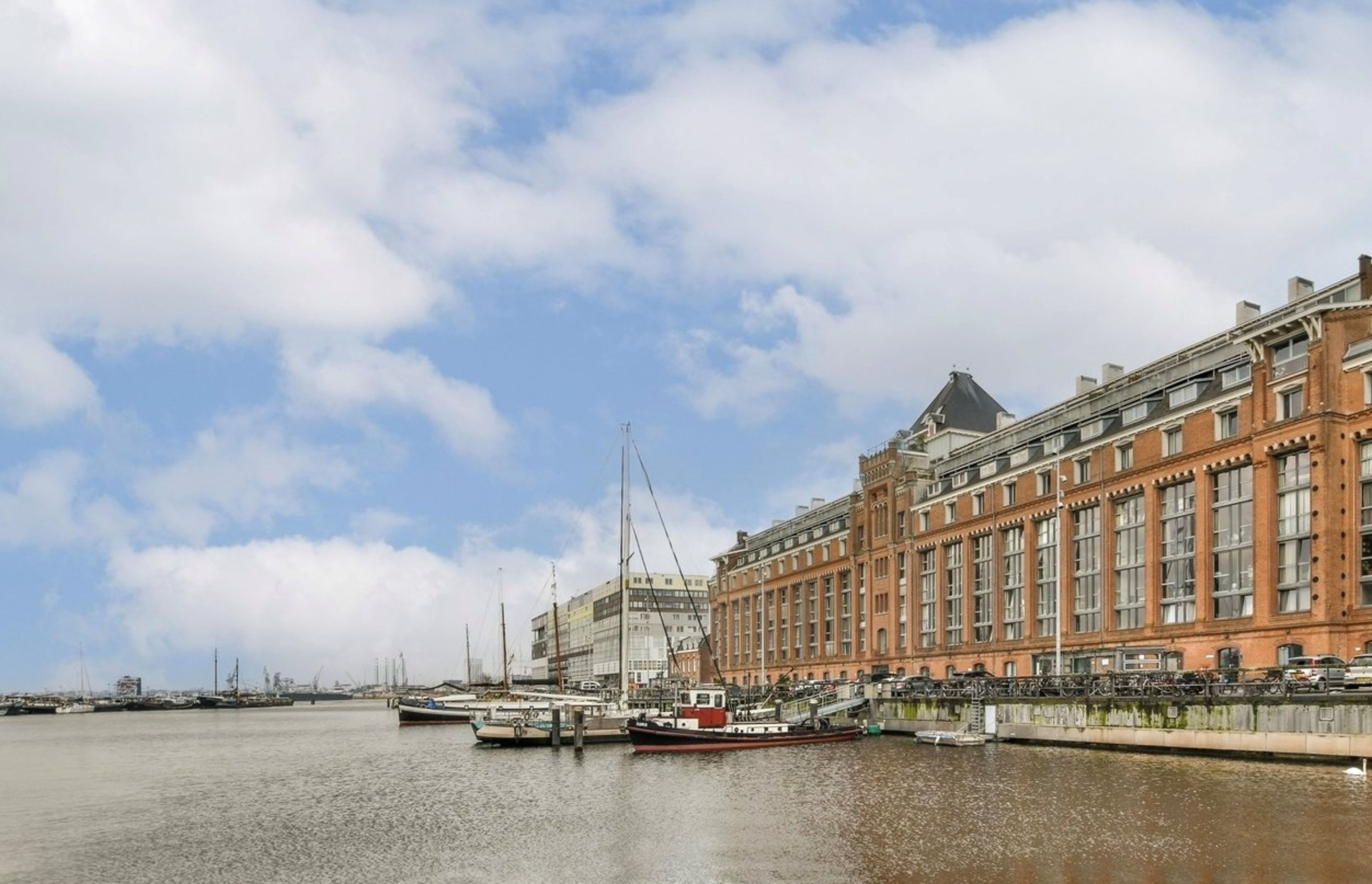 Het appartement van Eric Kuster in de Houthavens in Amsterdam