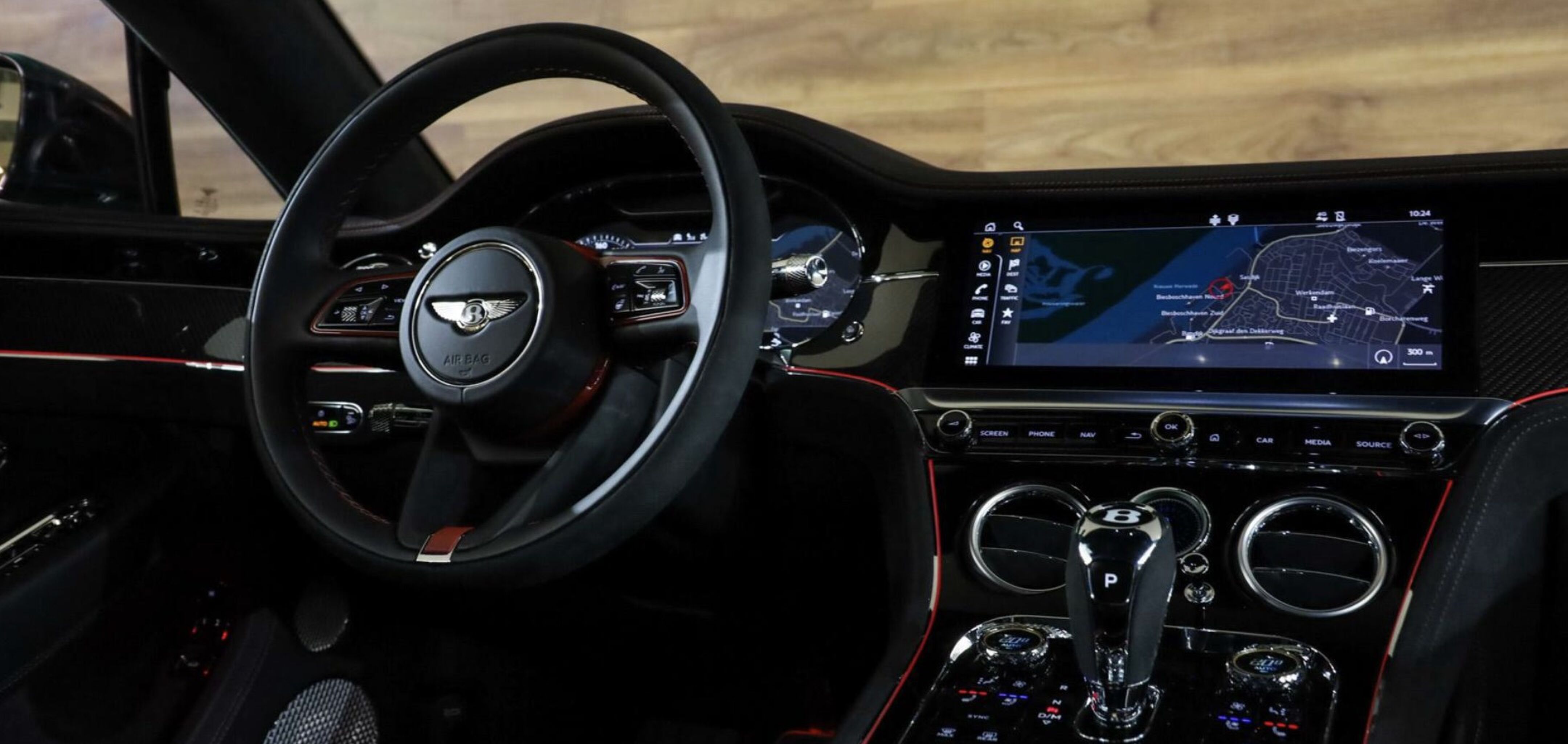 Het interieur van de Bentley Continental GT 6.0 W12 Speed Le Mans op Marktplaats