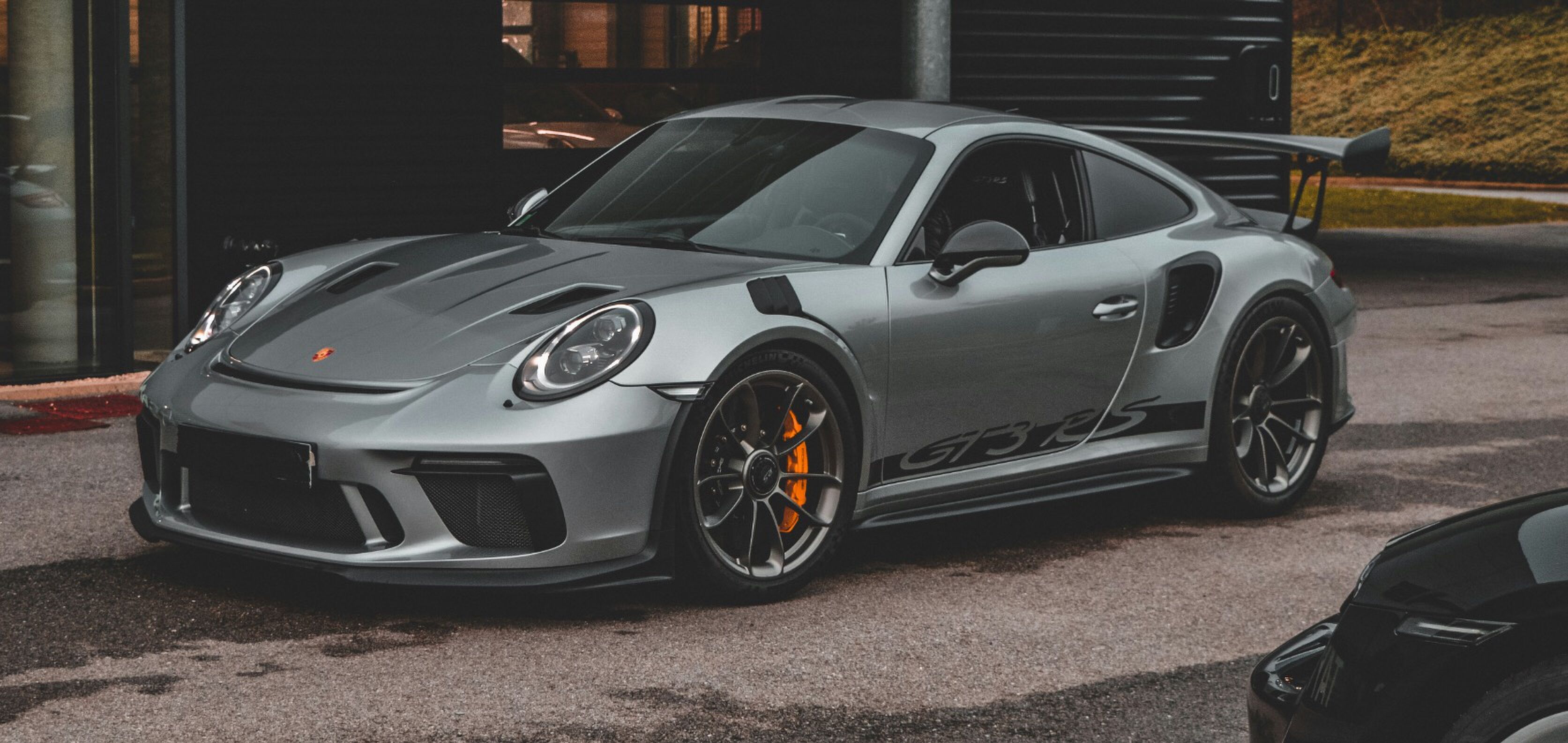 De Porsche 911 is de bestverkochte auto van Andorra
