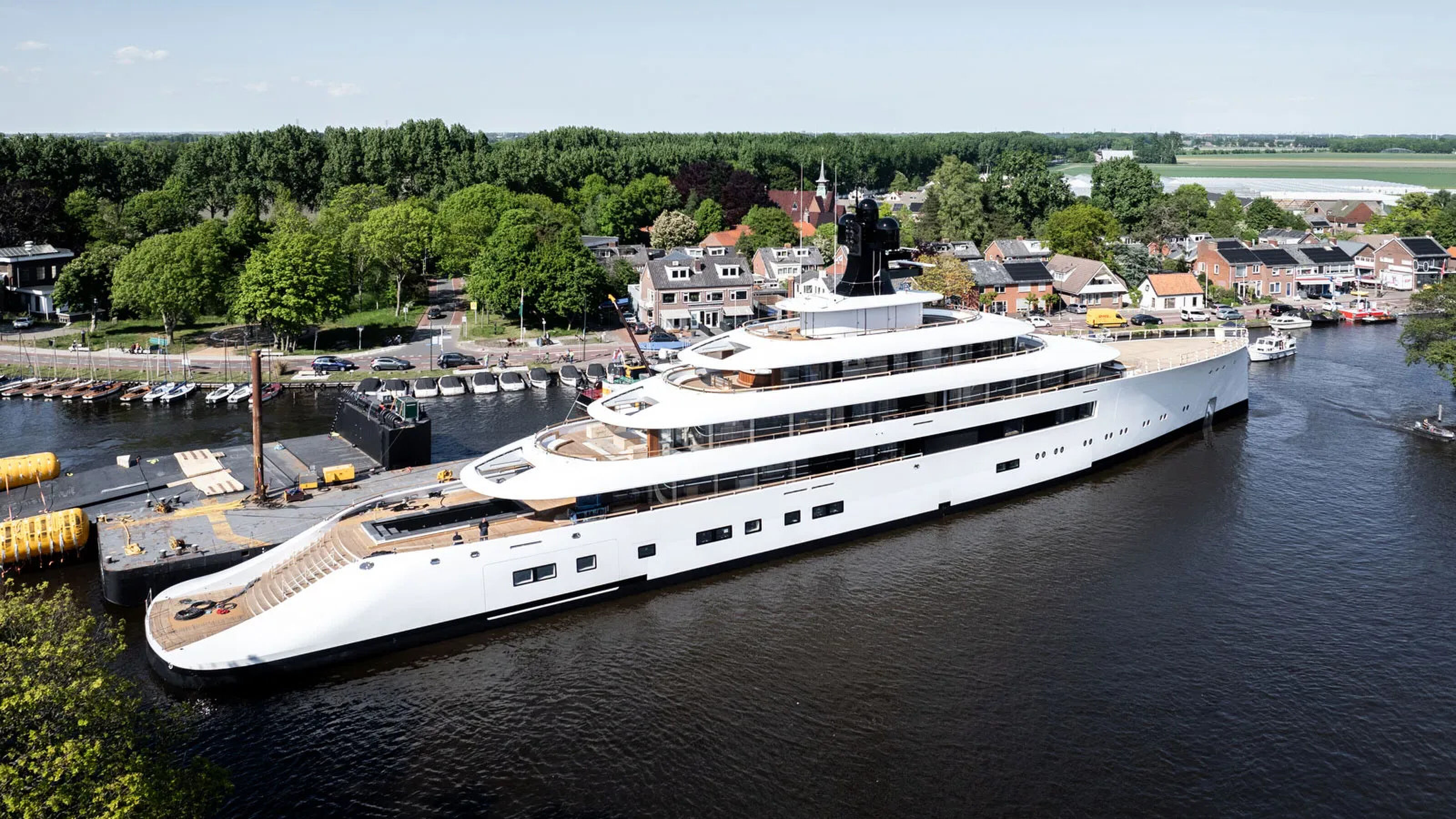 Het nieuwe Feadship-superjacht 'Project 824' van voormalig Starbucks-CEO Howard Schultz