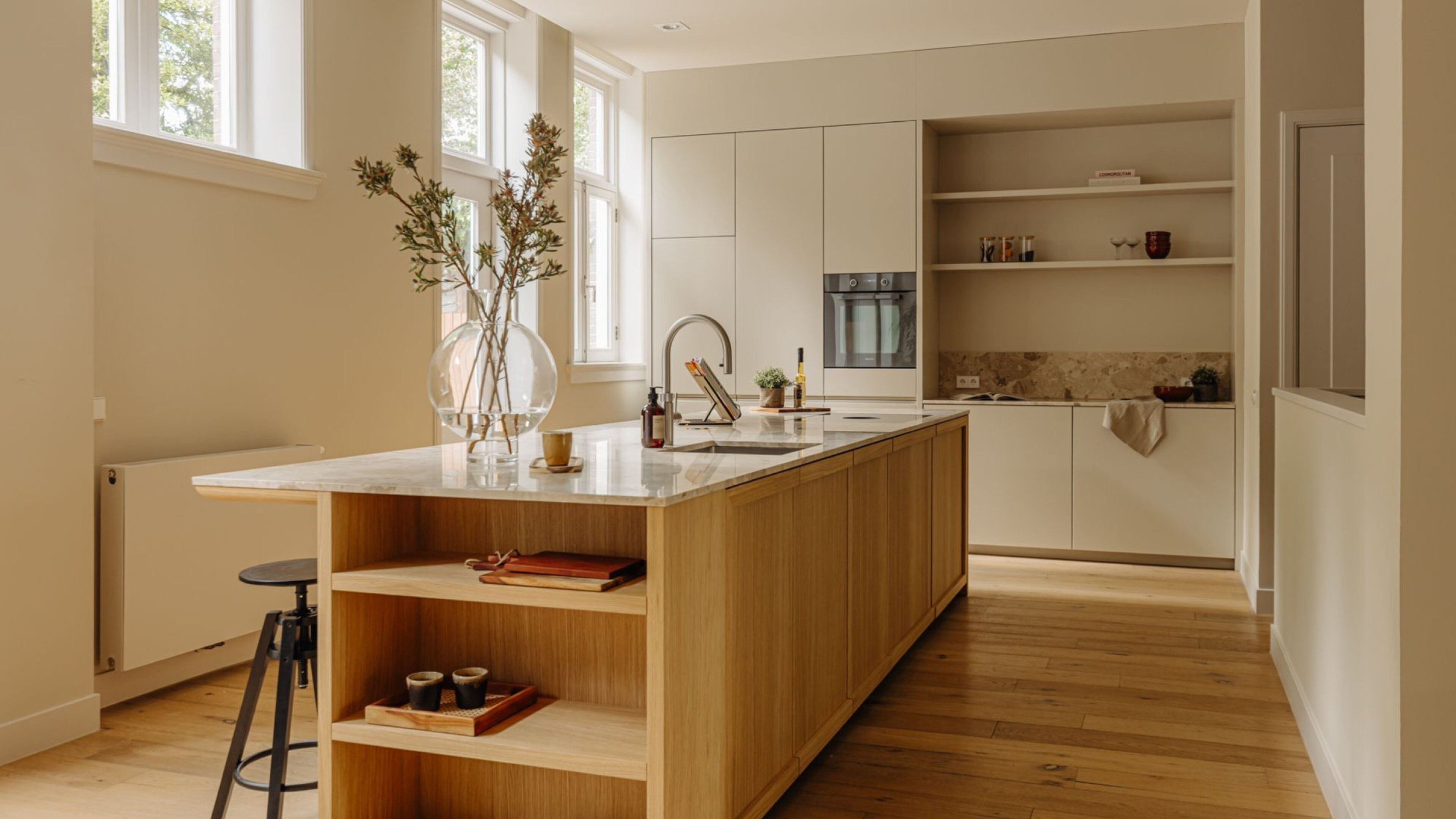 Het appartement van Frank Rijkaard in het centrum van Amsterdam