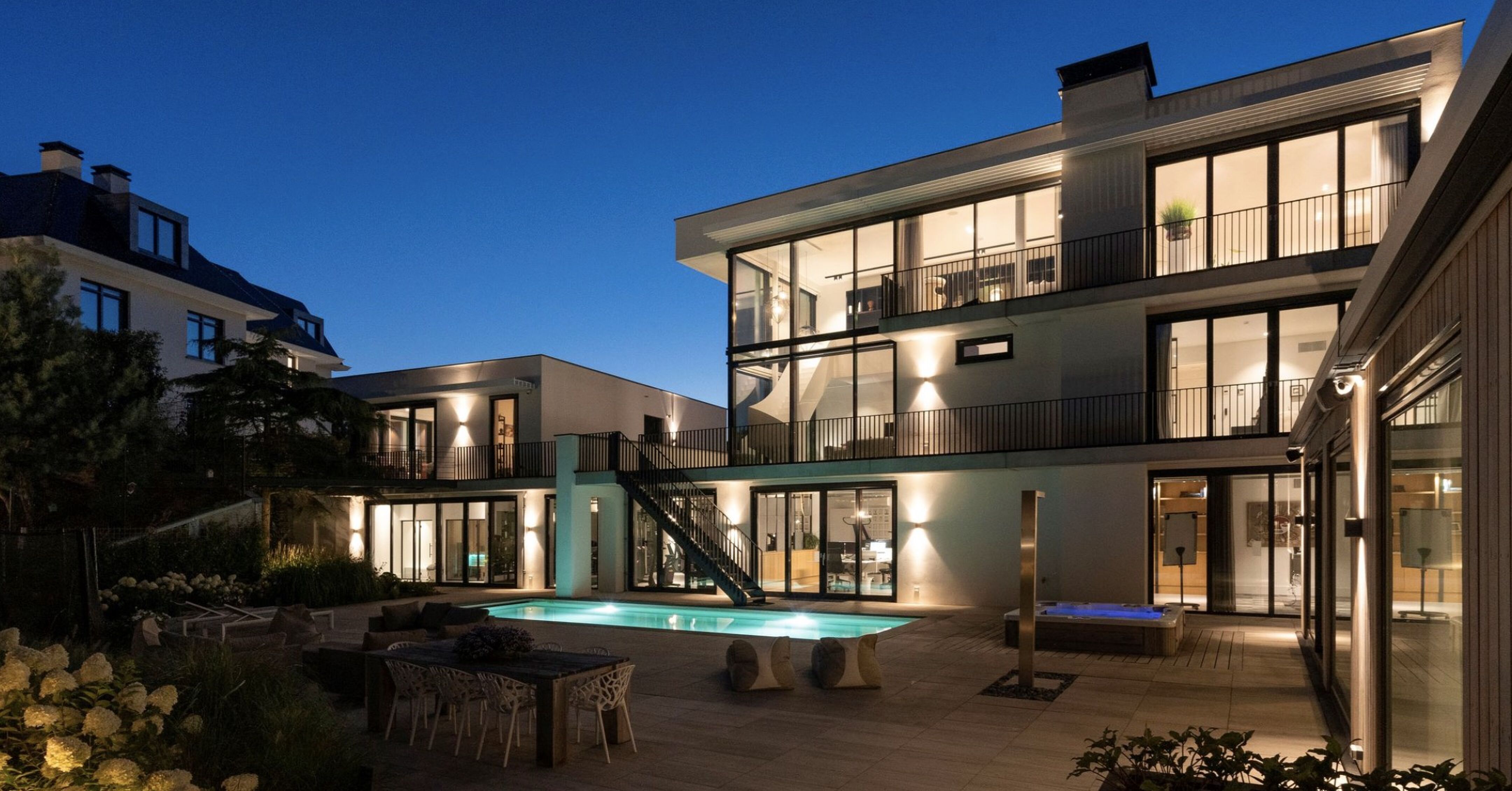 Ondernemer vraagt € 10 miljoen voor Ibiza-achtig villacomplex in Noordwijk