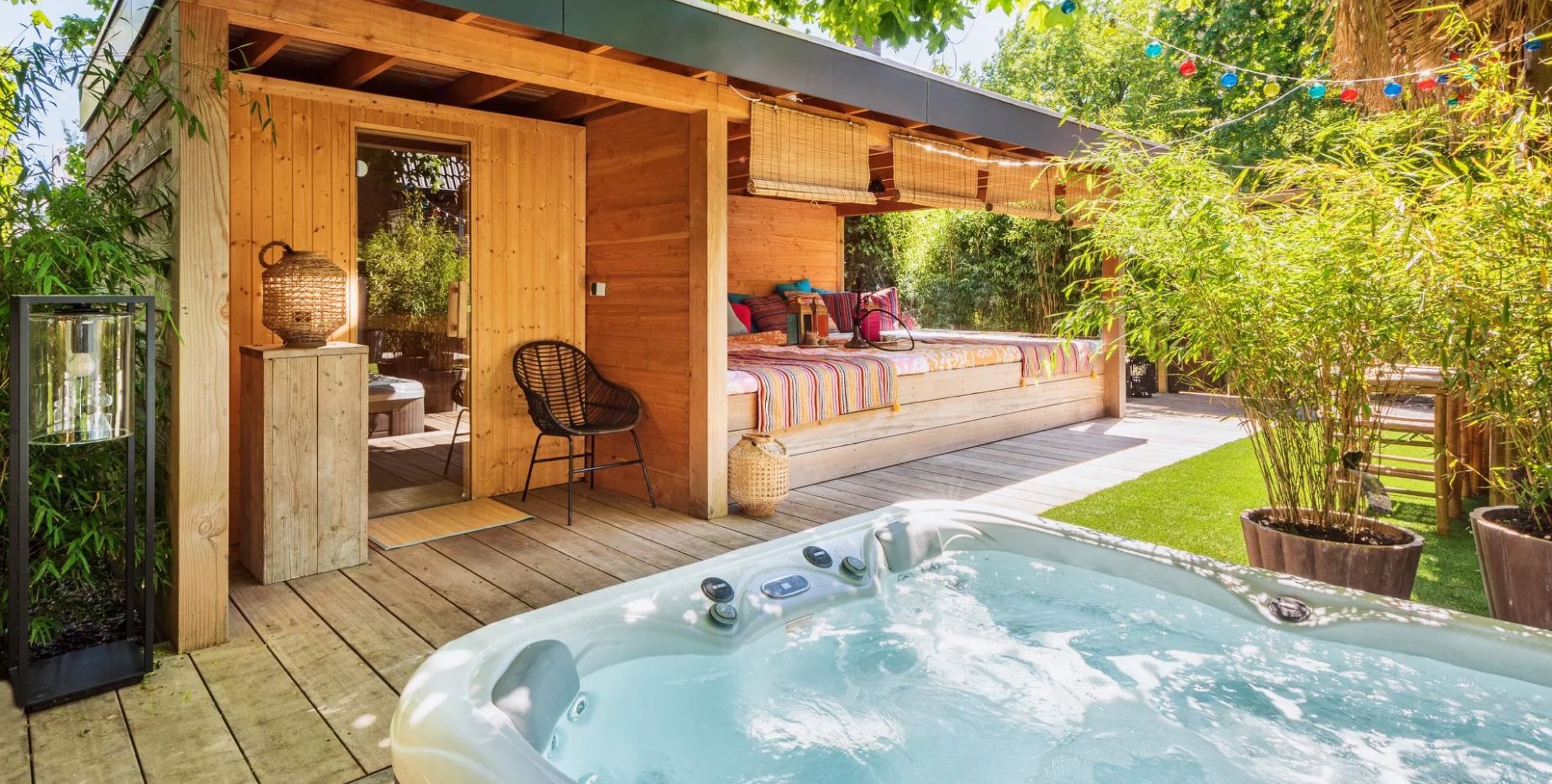 De villa van Sonja Bakker in Bergen is opnieuw te koop verschenen