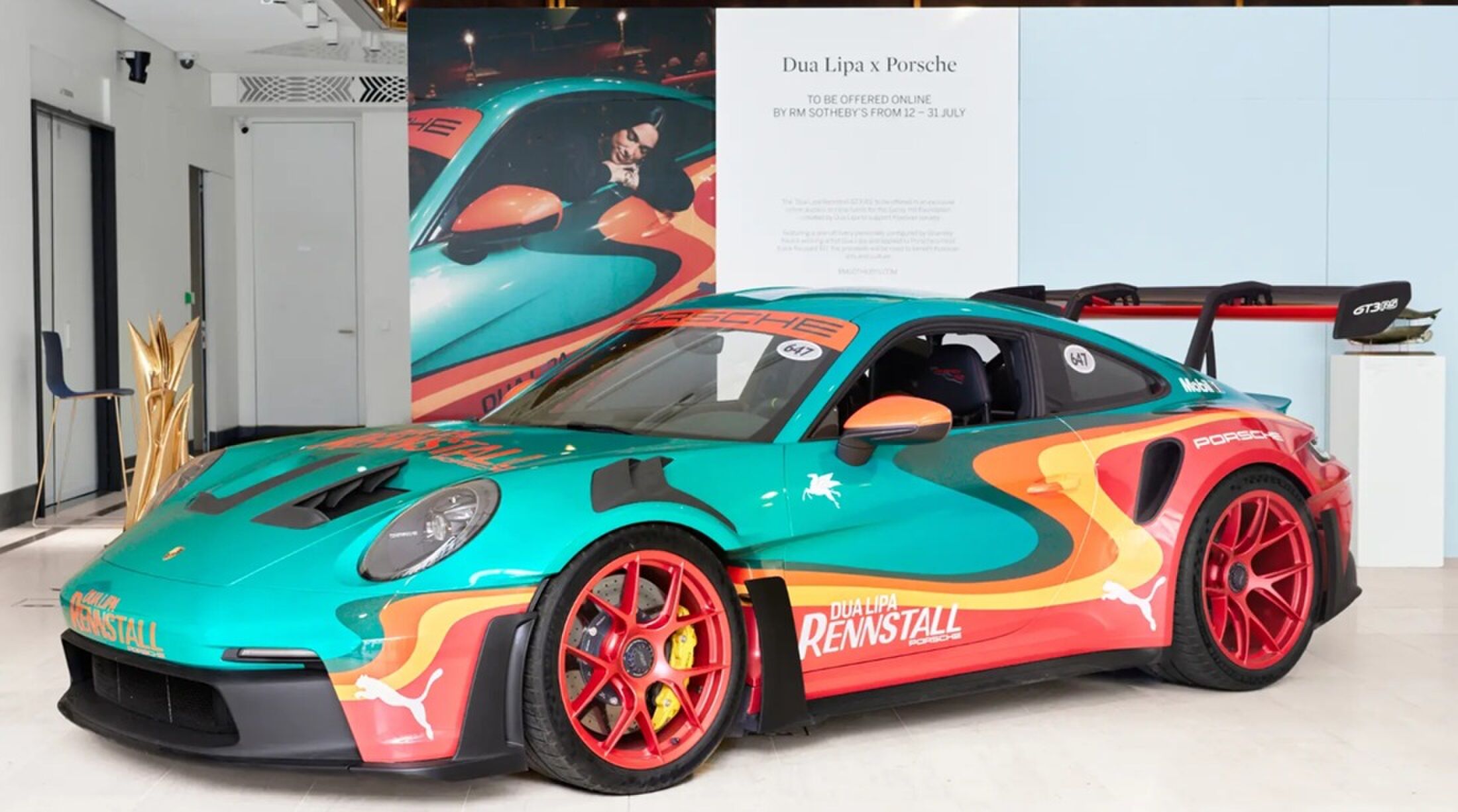 De Porsche 911 GT3 RS van Dua Lipa