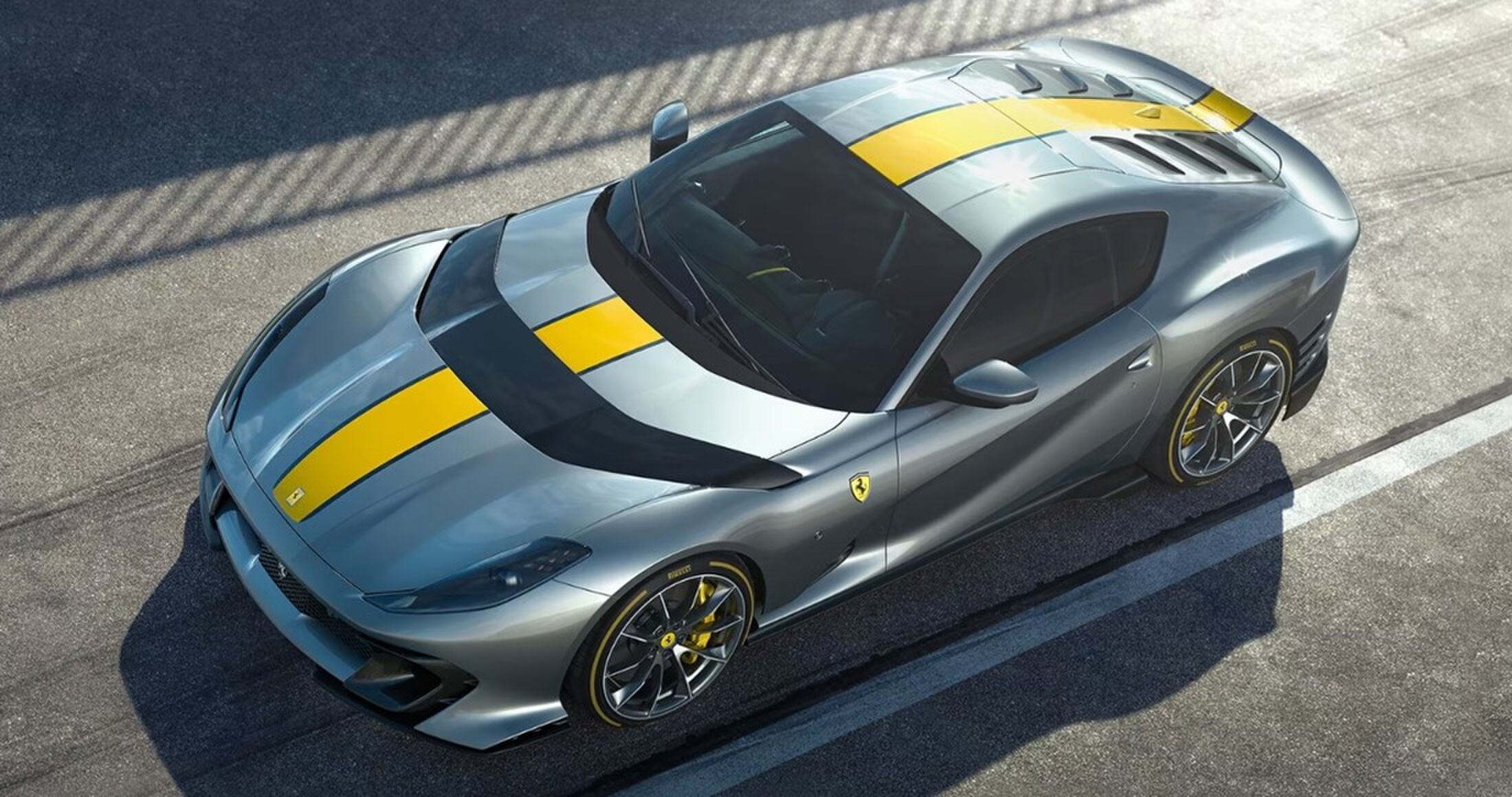 Een Ferrari 812 Competizione
