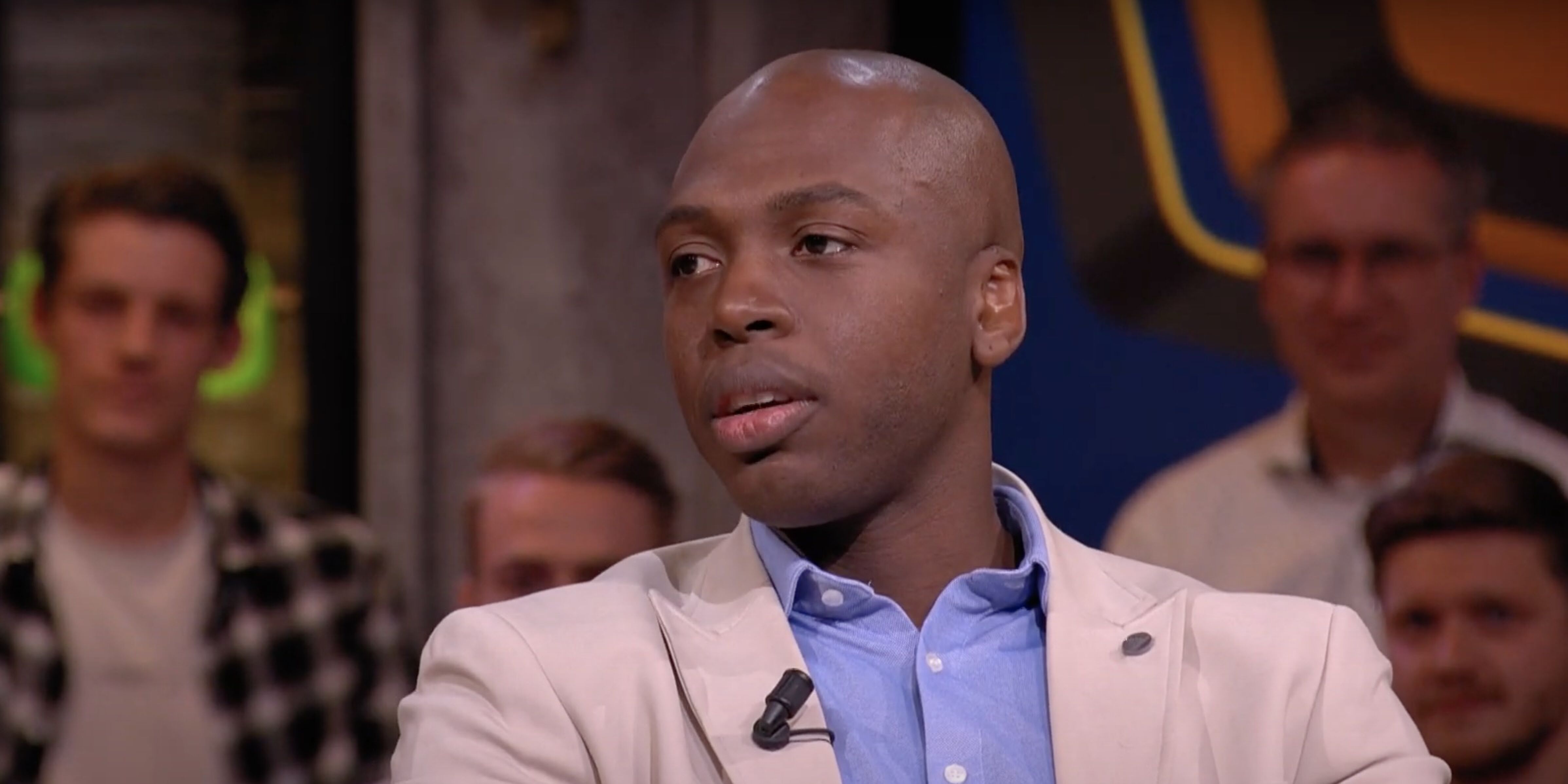 Steven Brunswijk tijdens een uitzending van Vandaag Inside