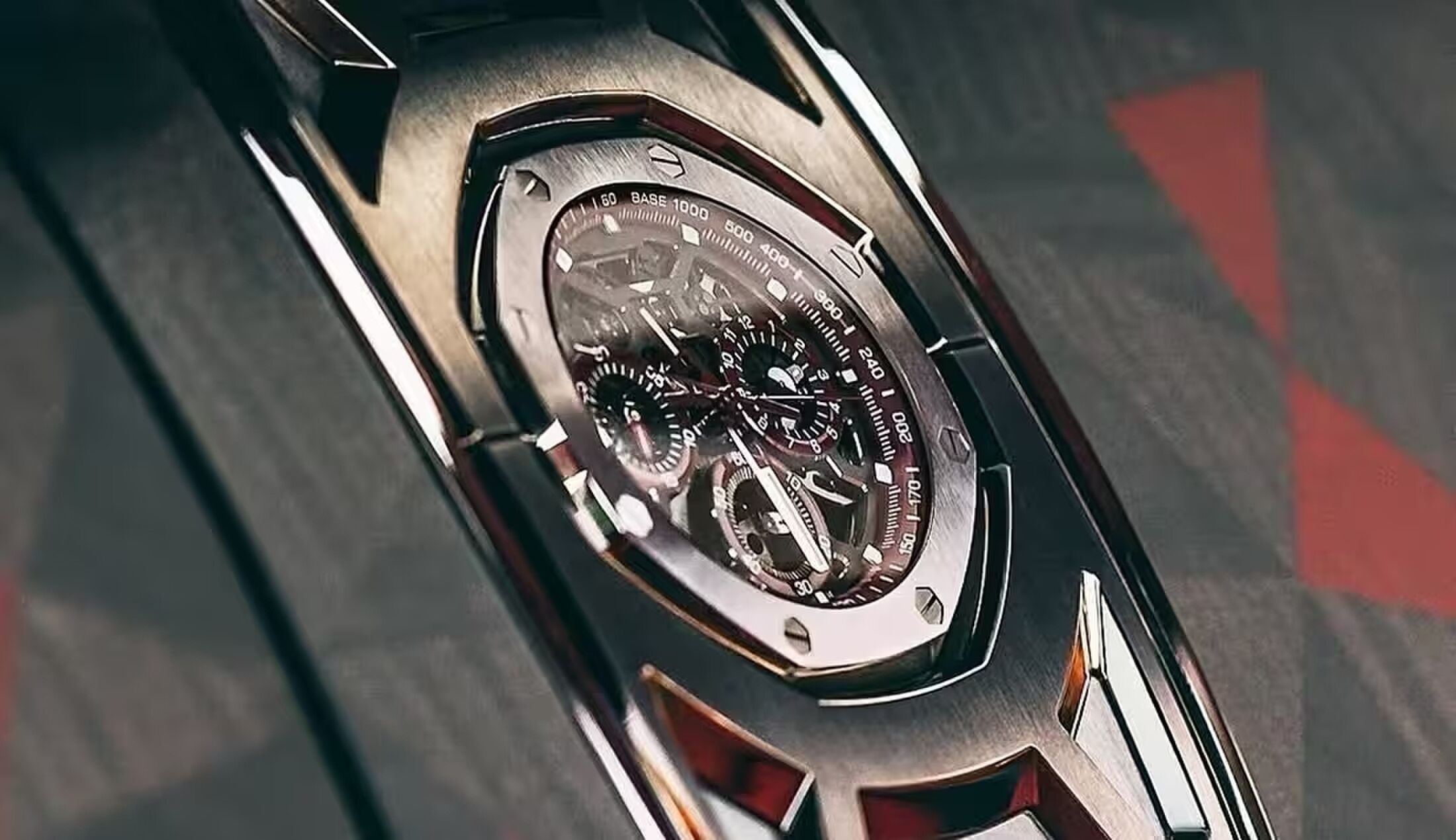 De ingebouwde Audemars Piguet in de Rolls-Royce 